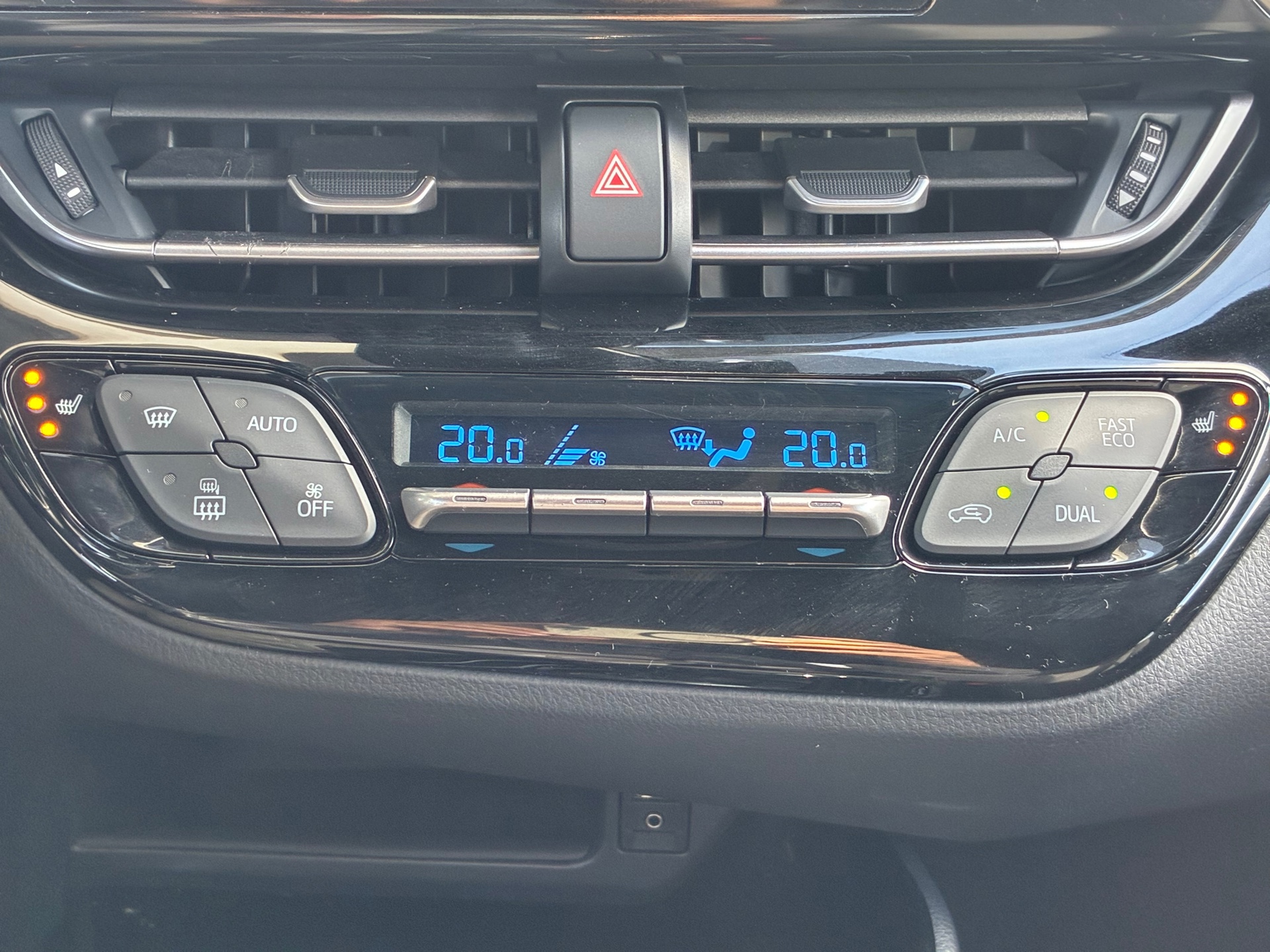 Toyota C-HR 1.8 Hybrid Style (2019), foto 20