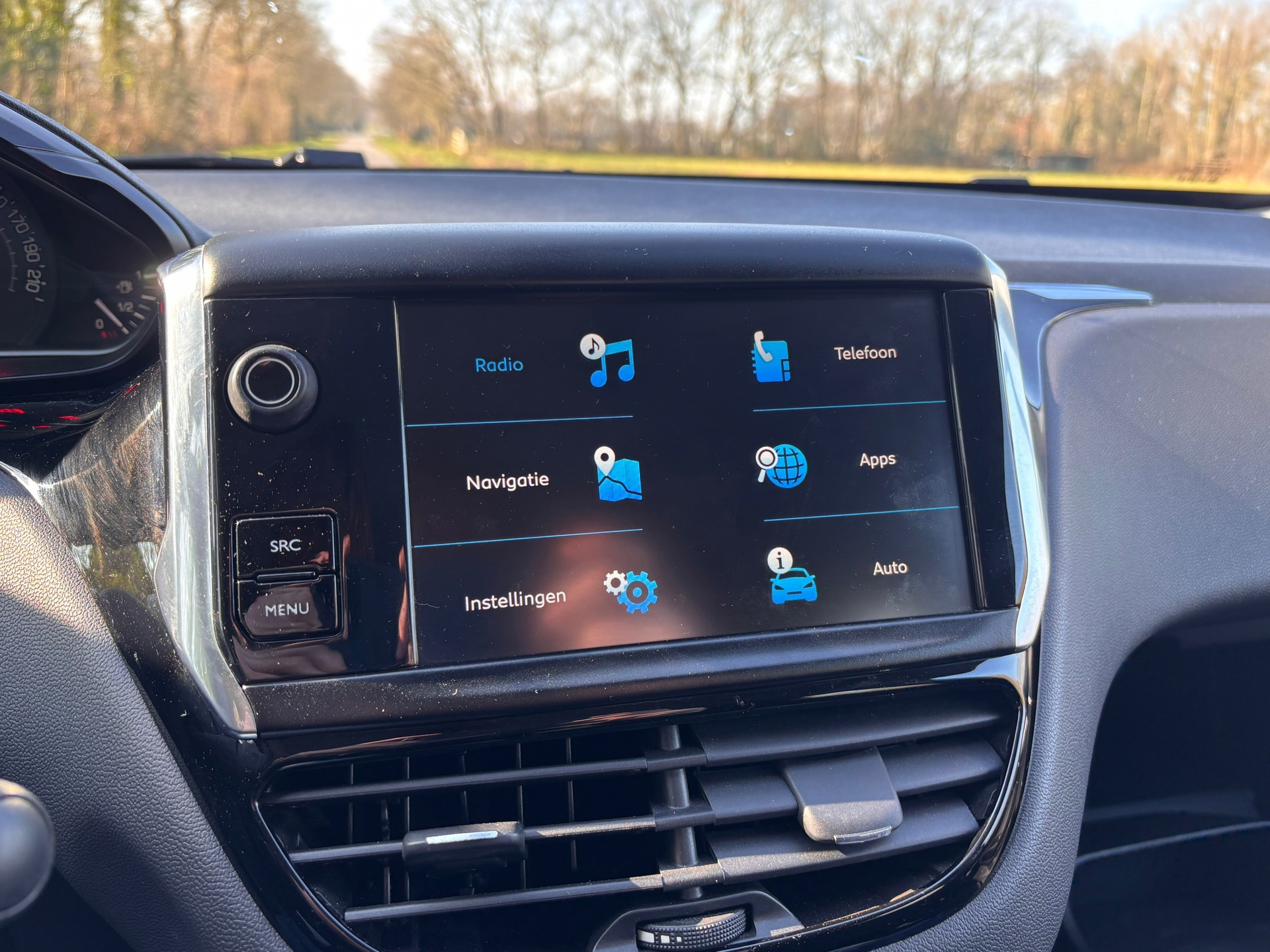 Peugeot 208 1.2 PureTech Signature (2019), foto 21