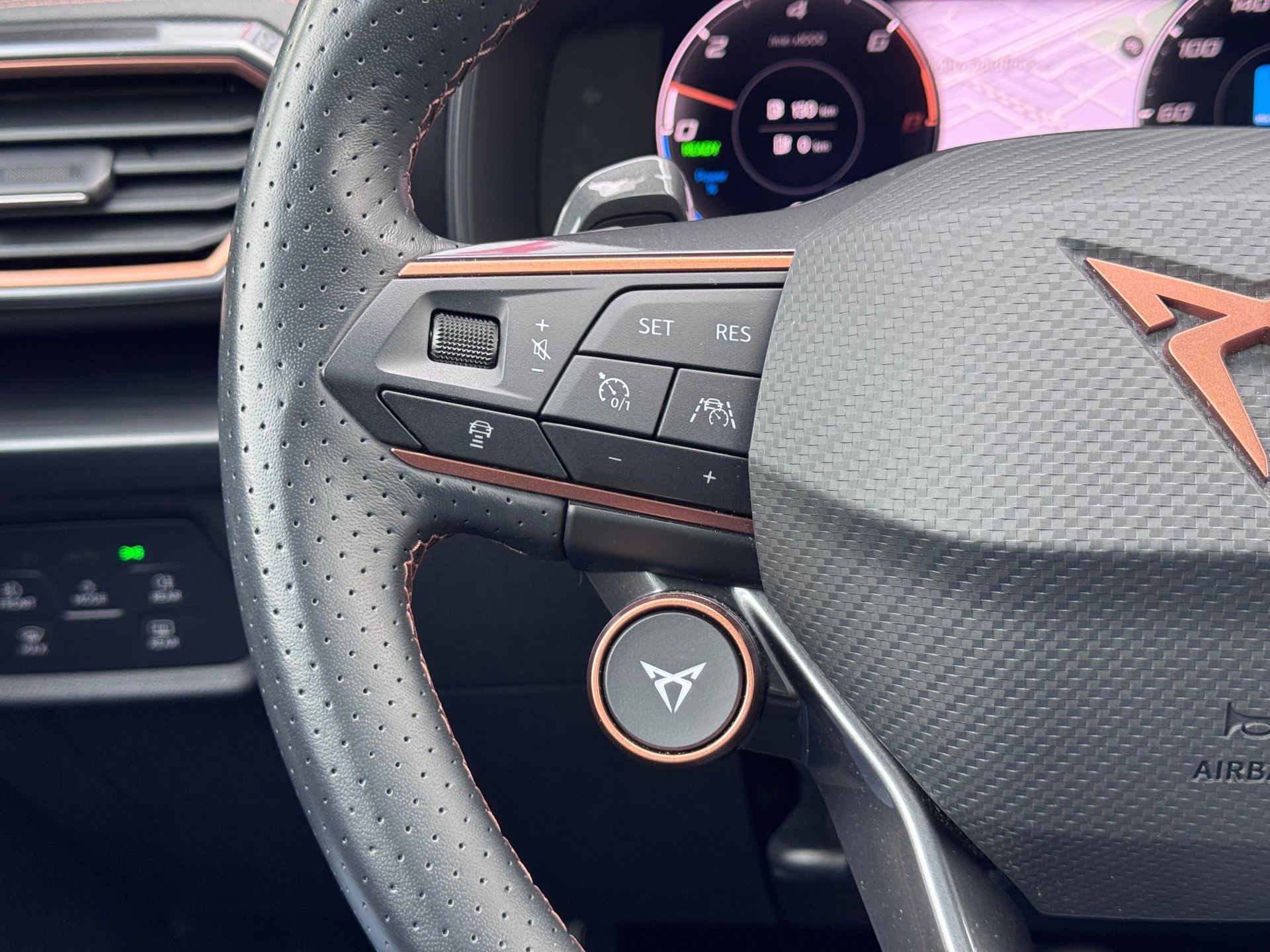 CUPRA Formentor 1.4 e-Hybrid VZ Performance Beats (2023), foto 15