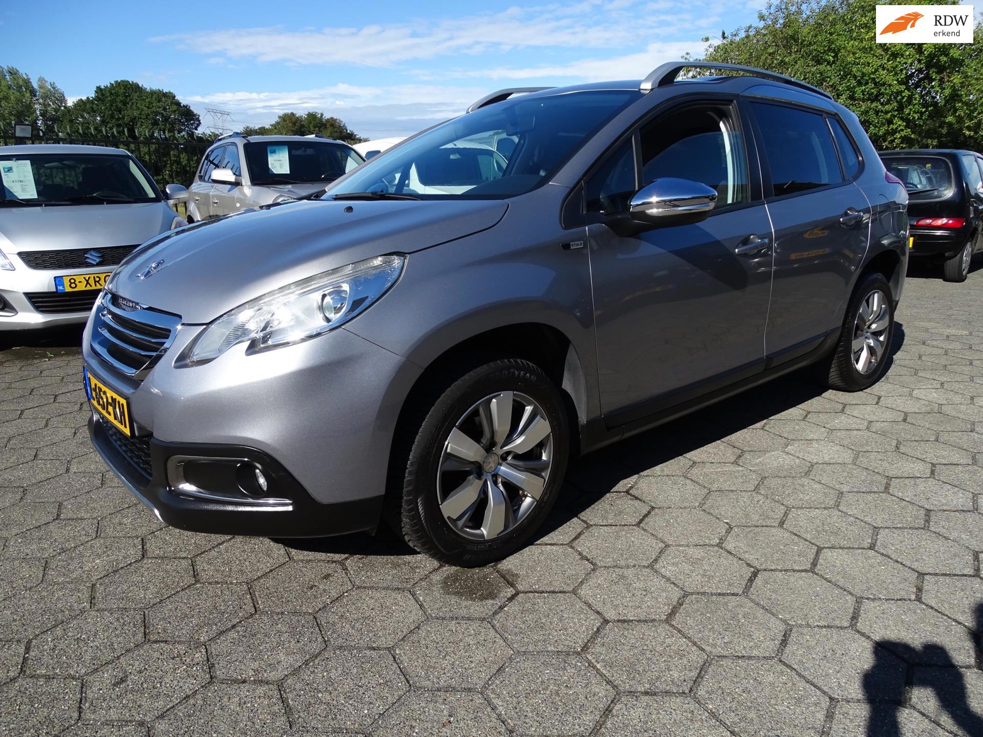 Peugeot 2008 1.2 PureTech Allure (2016), foto 1