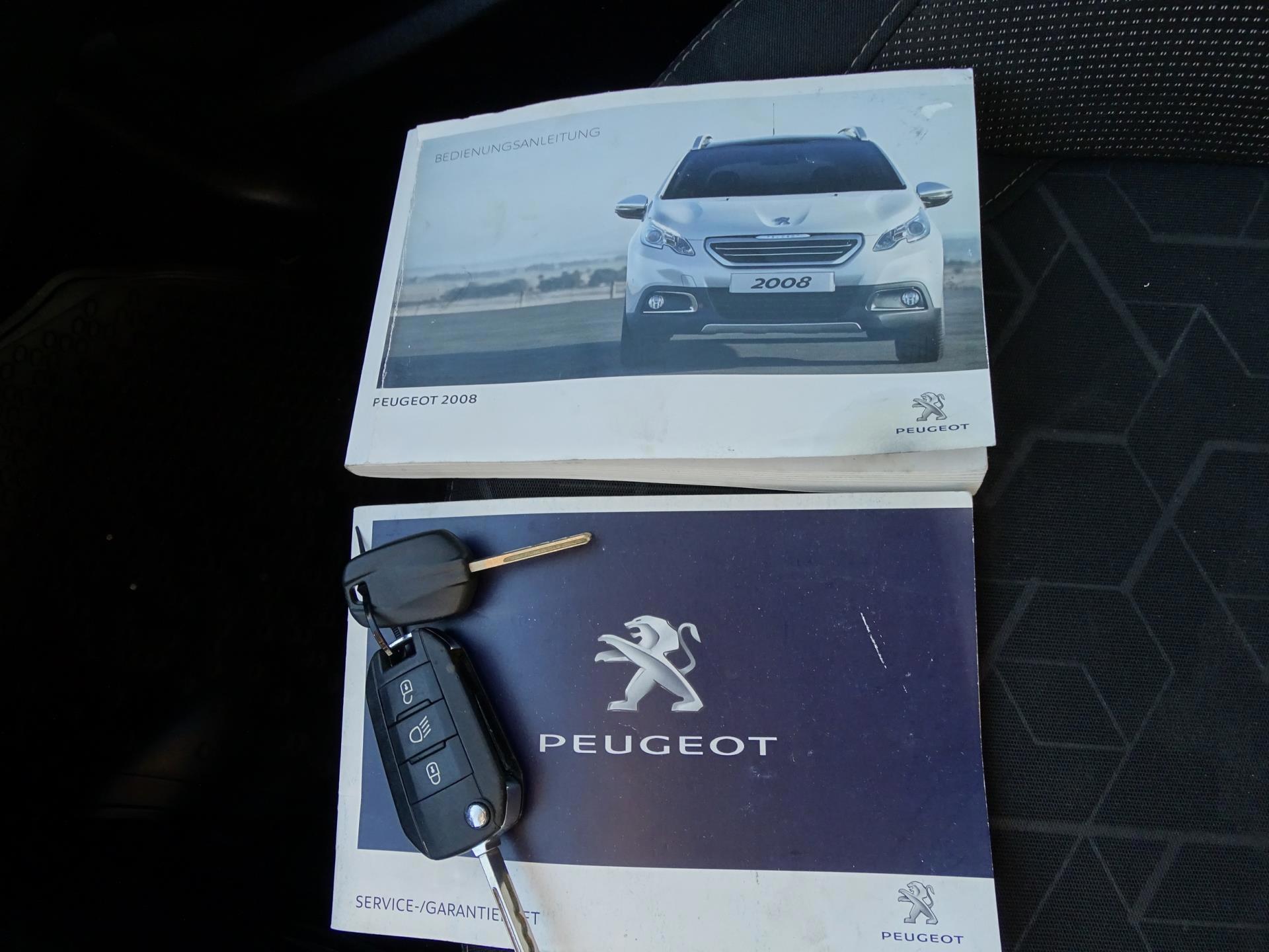 Peugeot 2008 1.2 PureTech Allure (2016), foto 20
