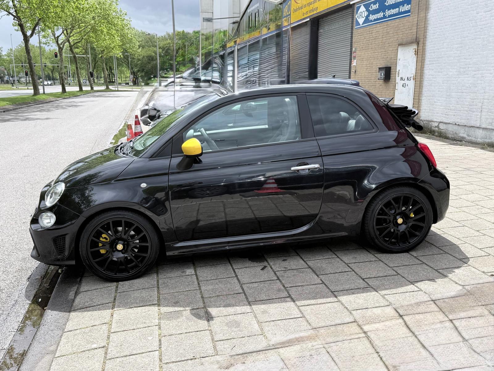 Fiat 500 1.4 T-Jet Abarth 595 Pista Turismo 70th Anniversary (2018), foto 15