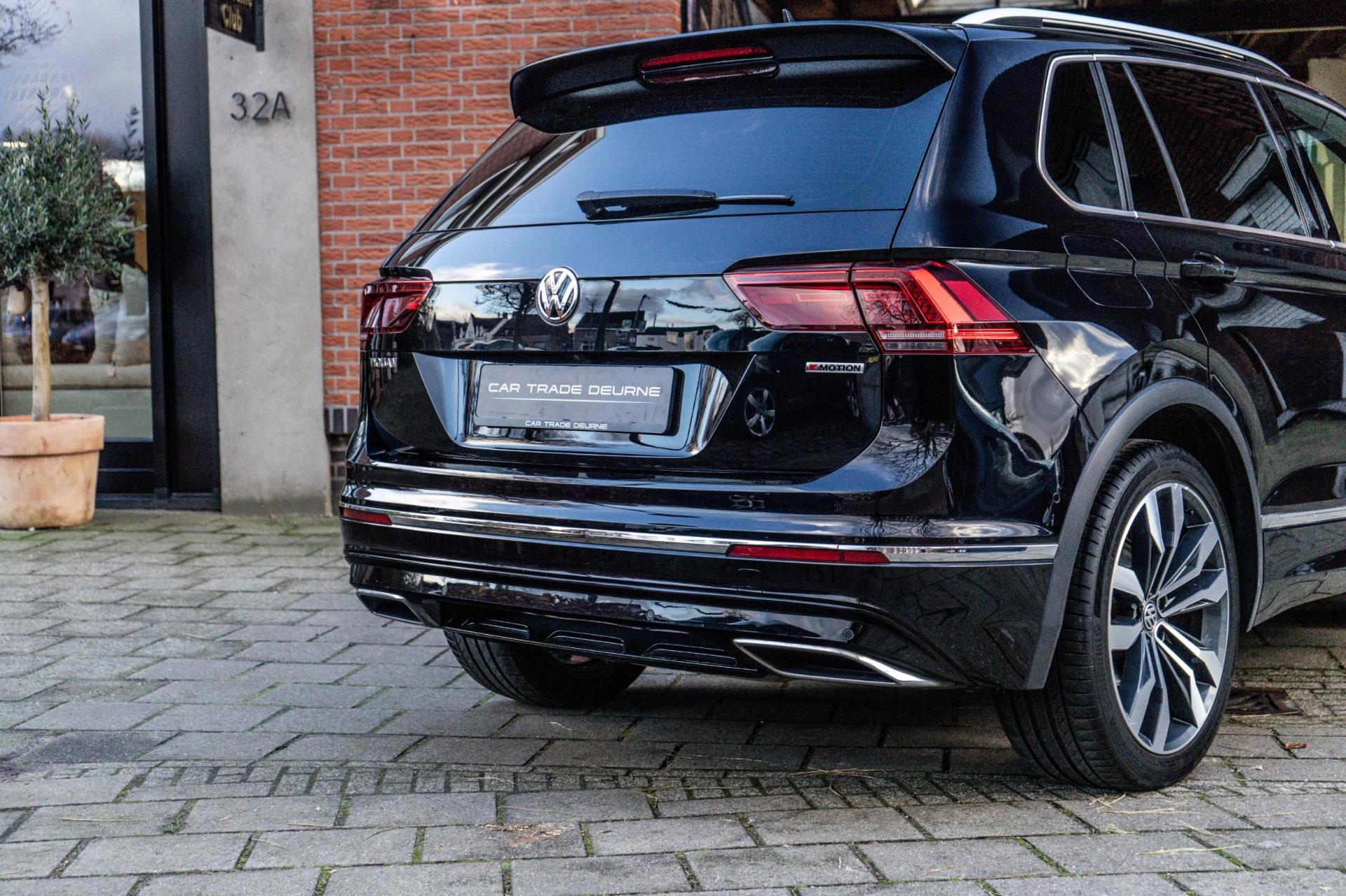 Volkswagen Tiguan 2.0 TSI 4Motion R-Line (2018), foto 12