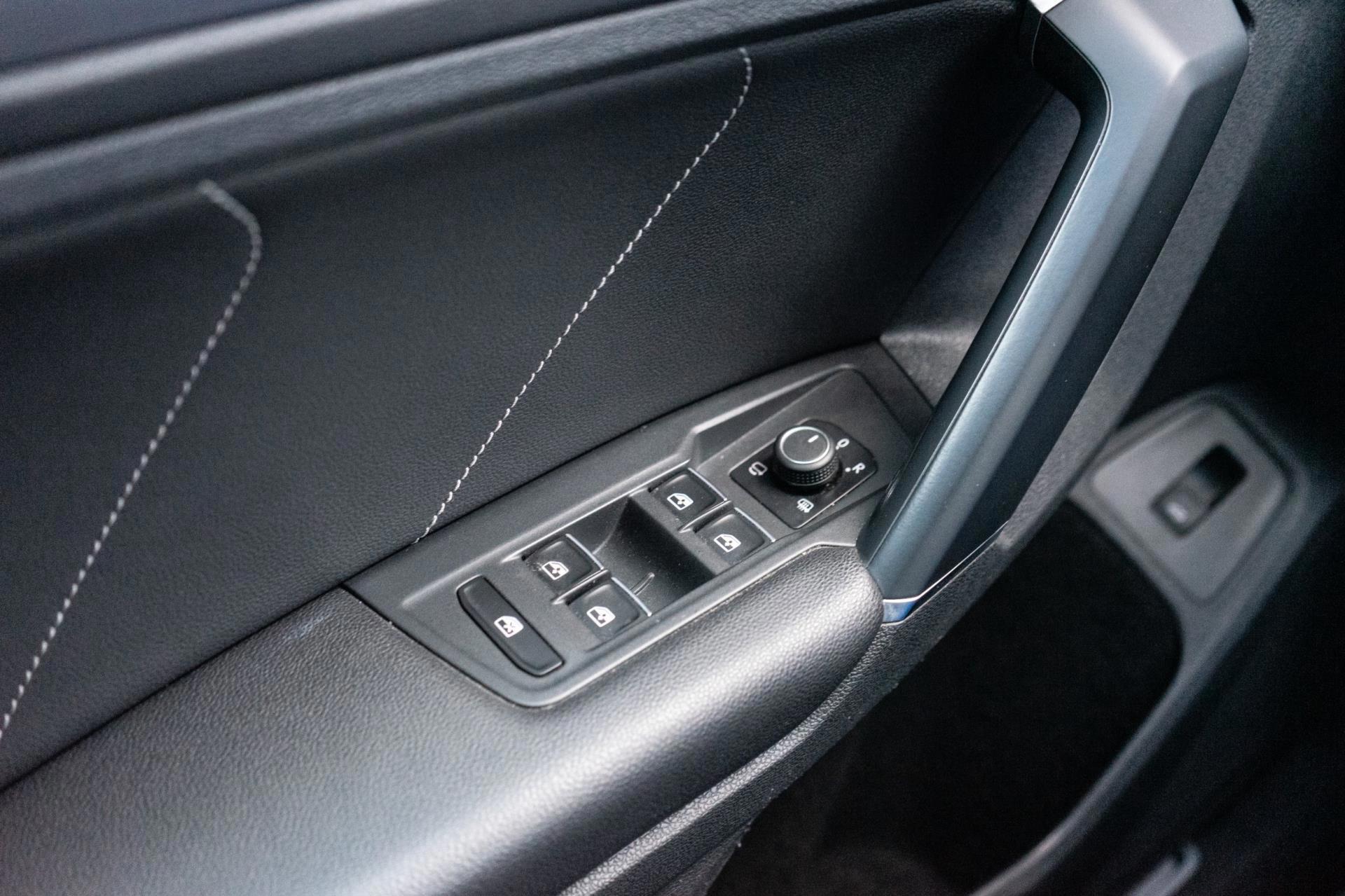 Volkswagen Tiguan 2.0 TSI 4Motion R-Line (2018), foto 19
