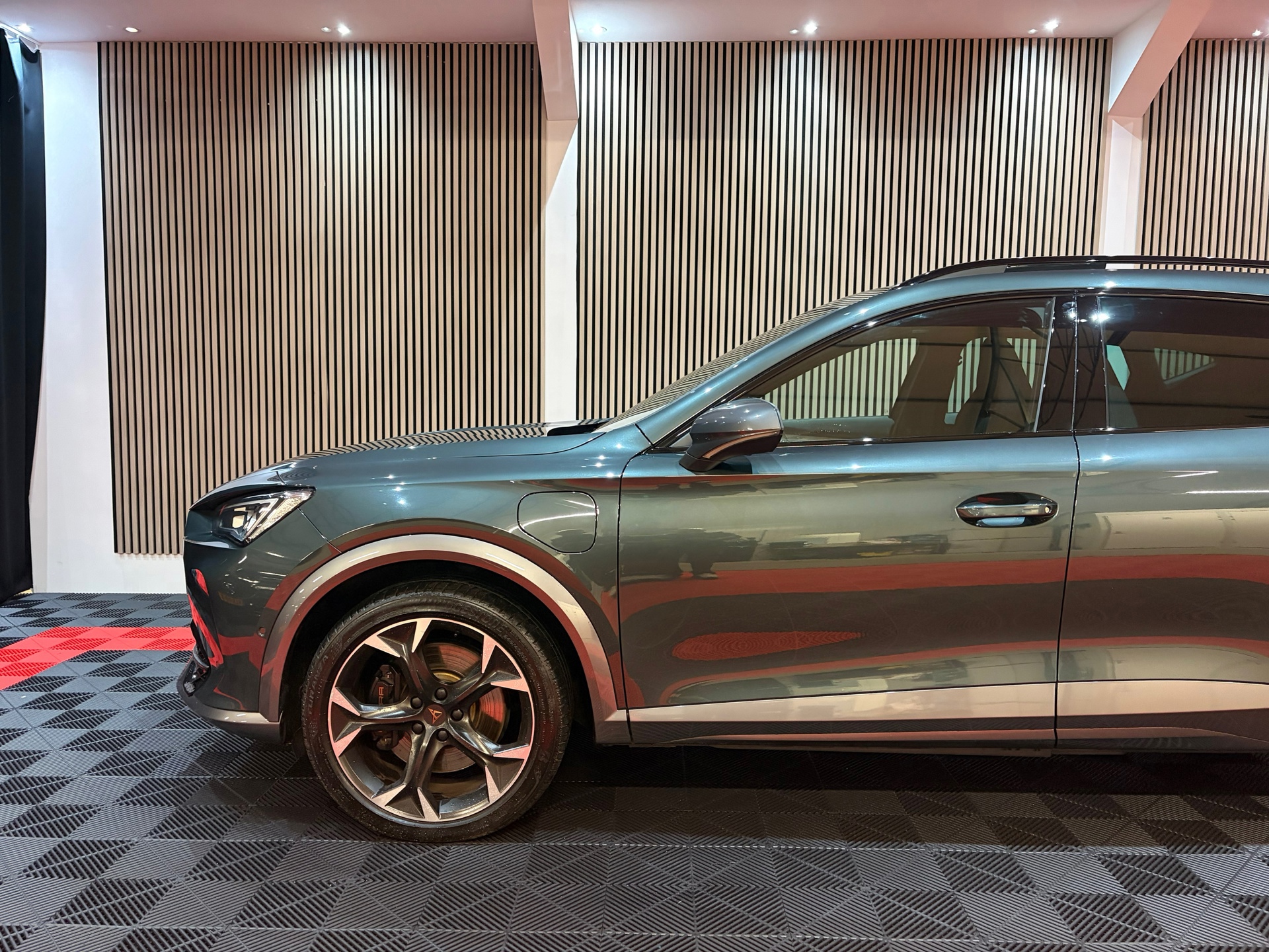CUPRA Formentor 1.4 e-Hybrid VZ Performance (2022), foto 11