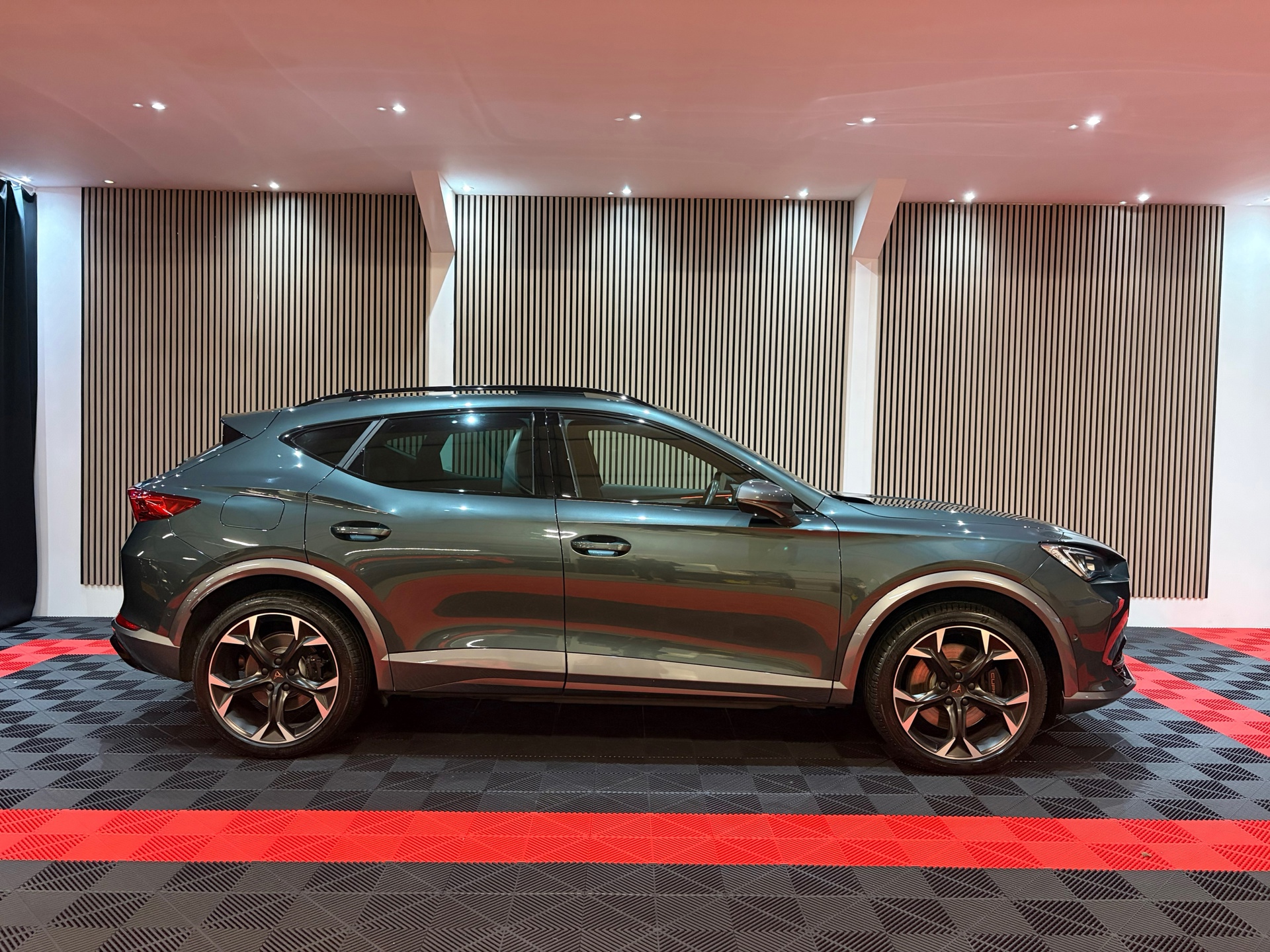 CUPRA Formentor 1.4 e-Hybrid VZ Performance (2022), foto 7