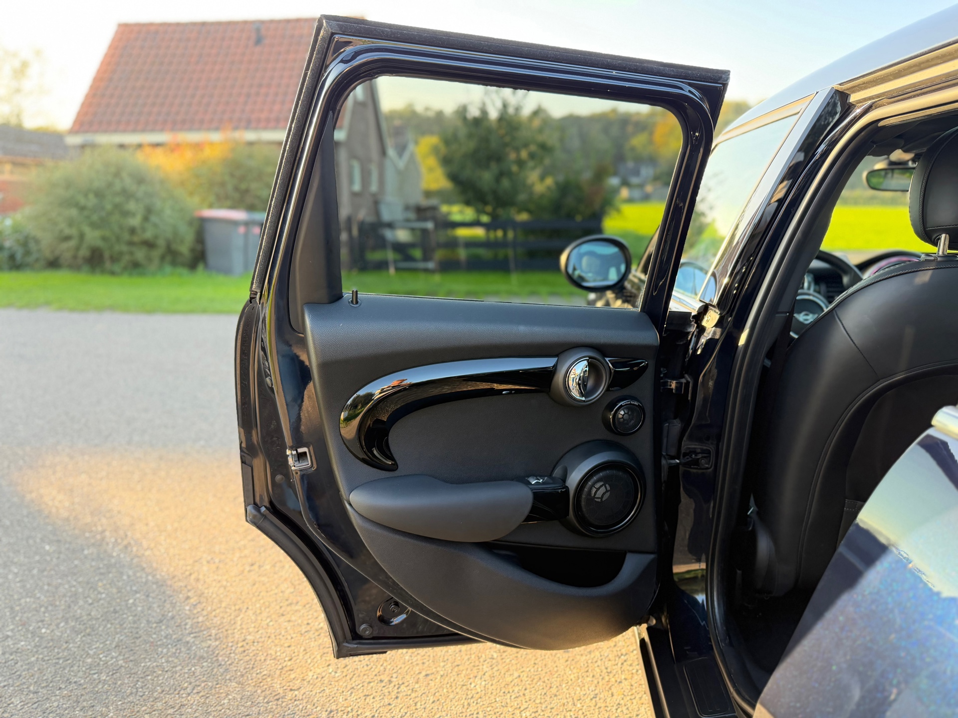 Mini 5-Deurs 1.5 Cooper 60 Years Edition (2020), foto 23
