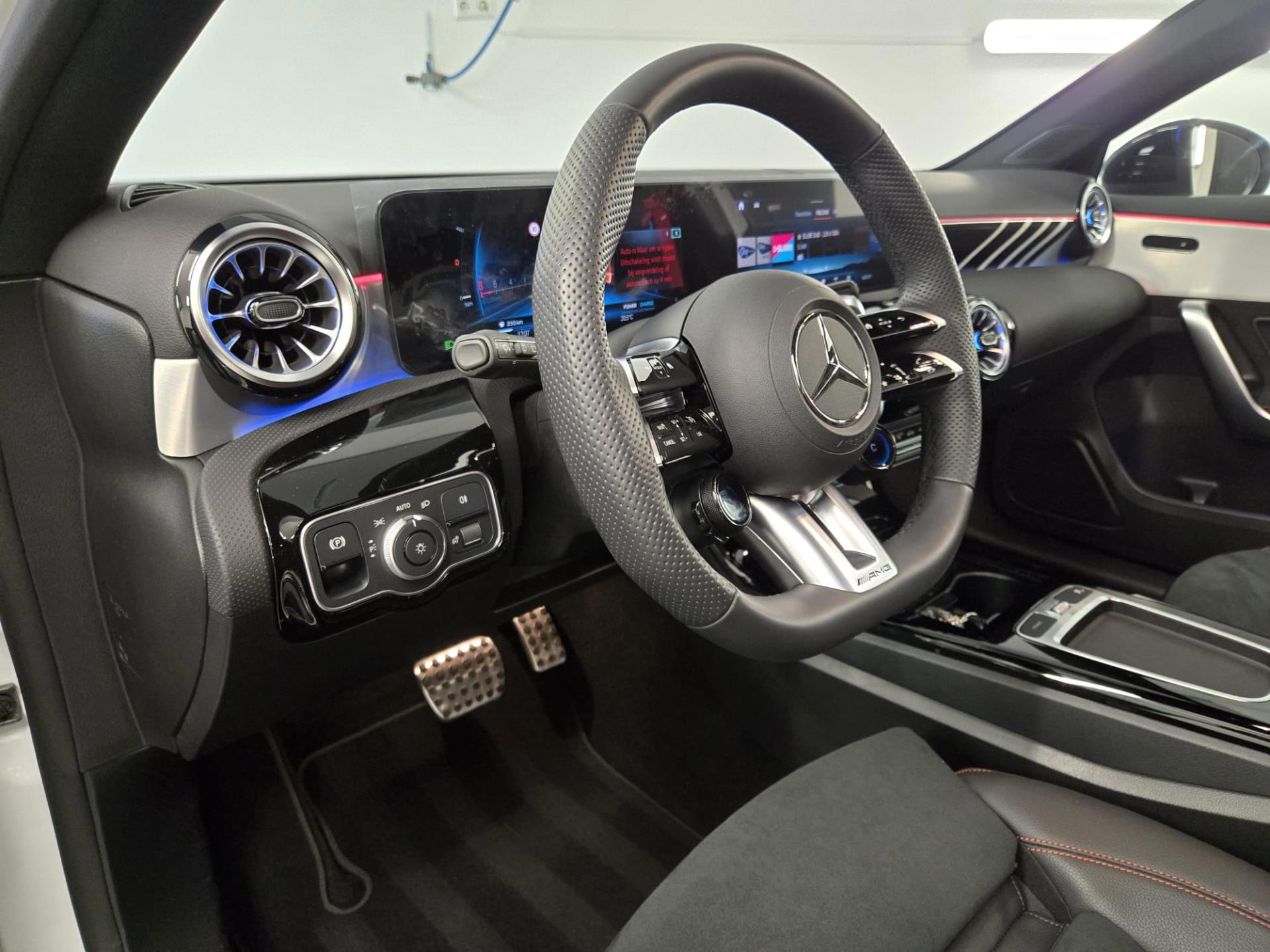 Mercedes-Benz A-klasse AMG 35 4MATIC (2023), foto 13