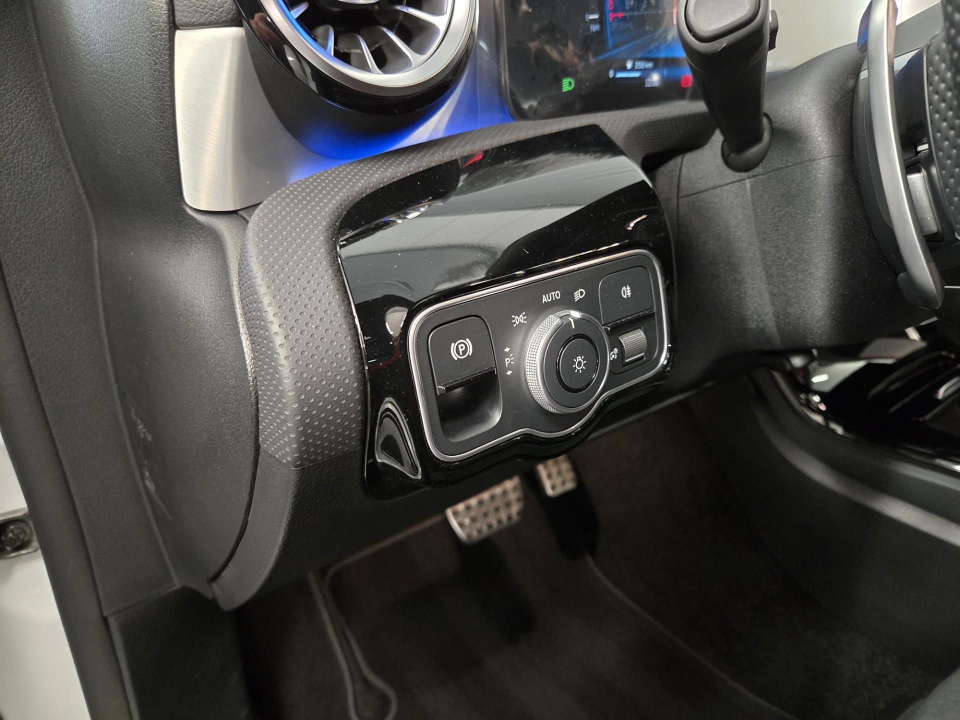 Mercedes-Benz A-klasse AMG 35 4MATIC (2023), foto 15