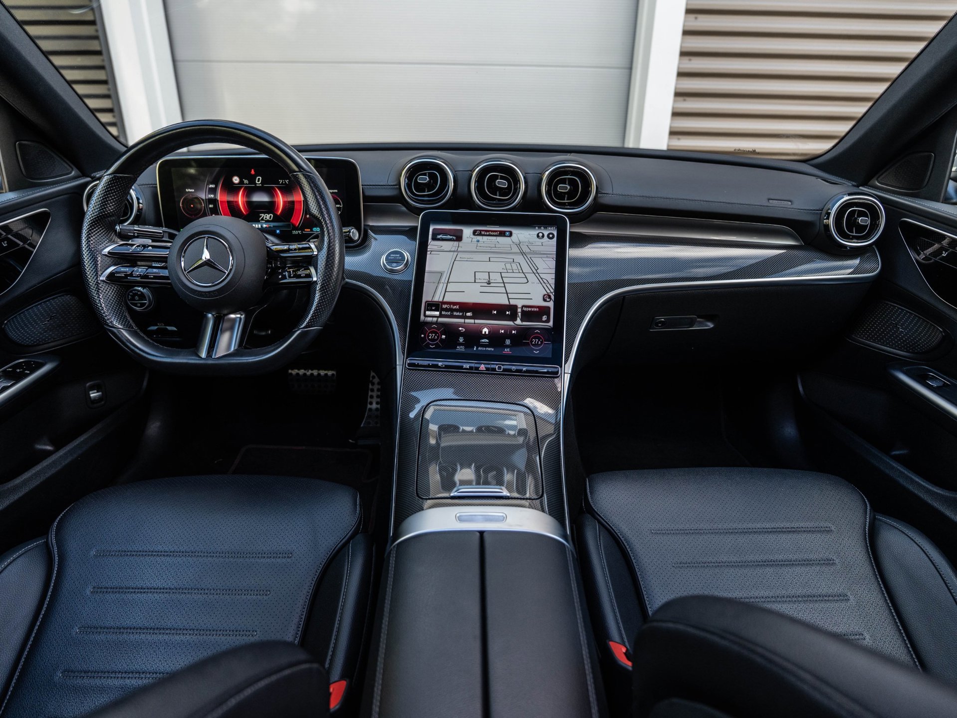 Mercedes-Benz C-klasse 180 AMG (2022), foto 13