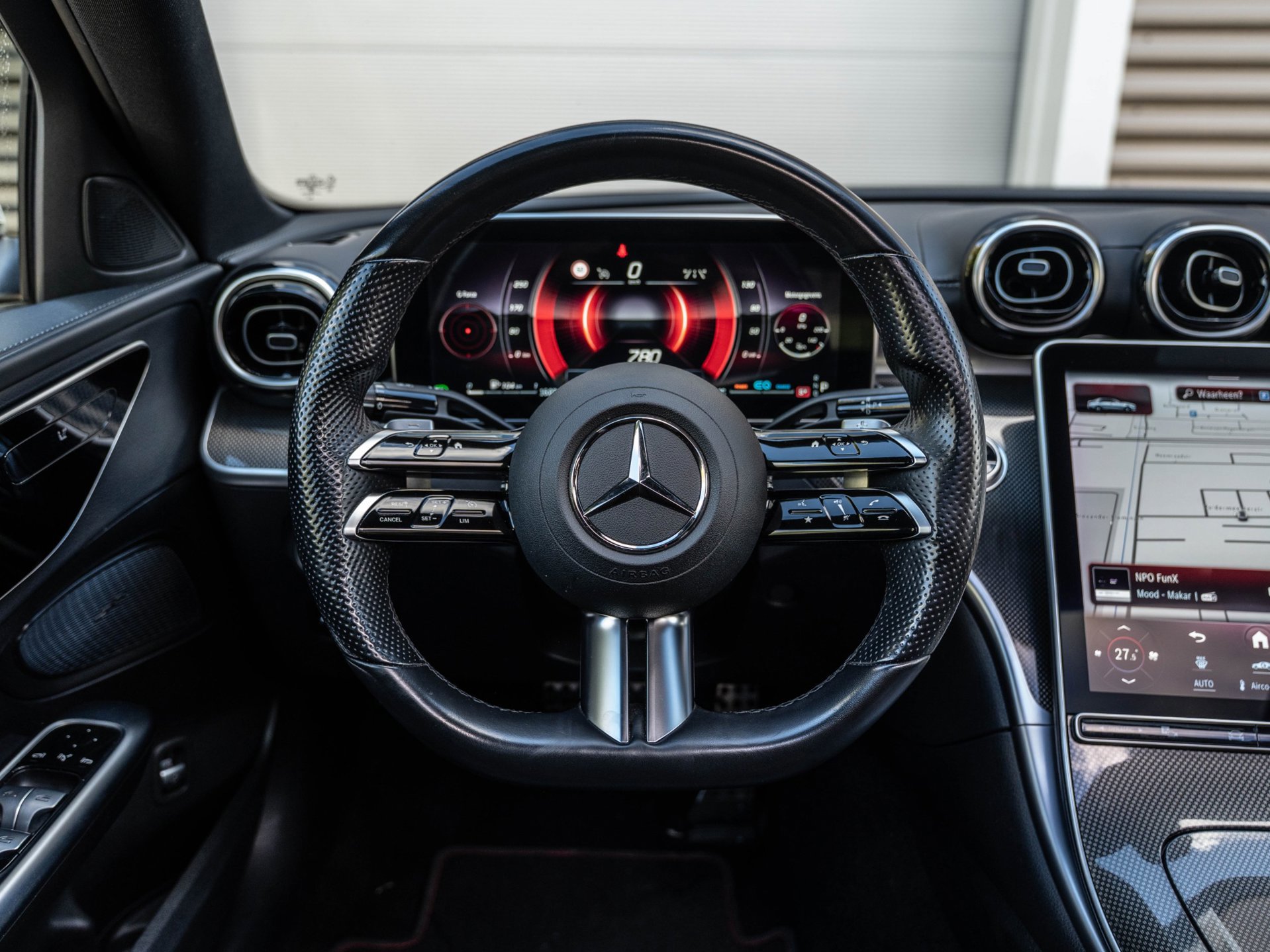 Mercedes-Benz C-klasse 180 AMG (2022), foto 18
