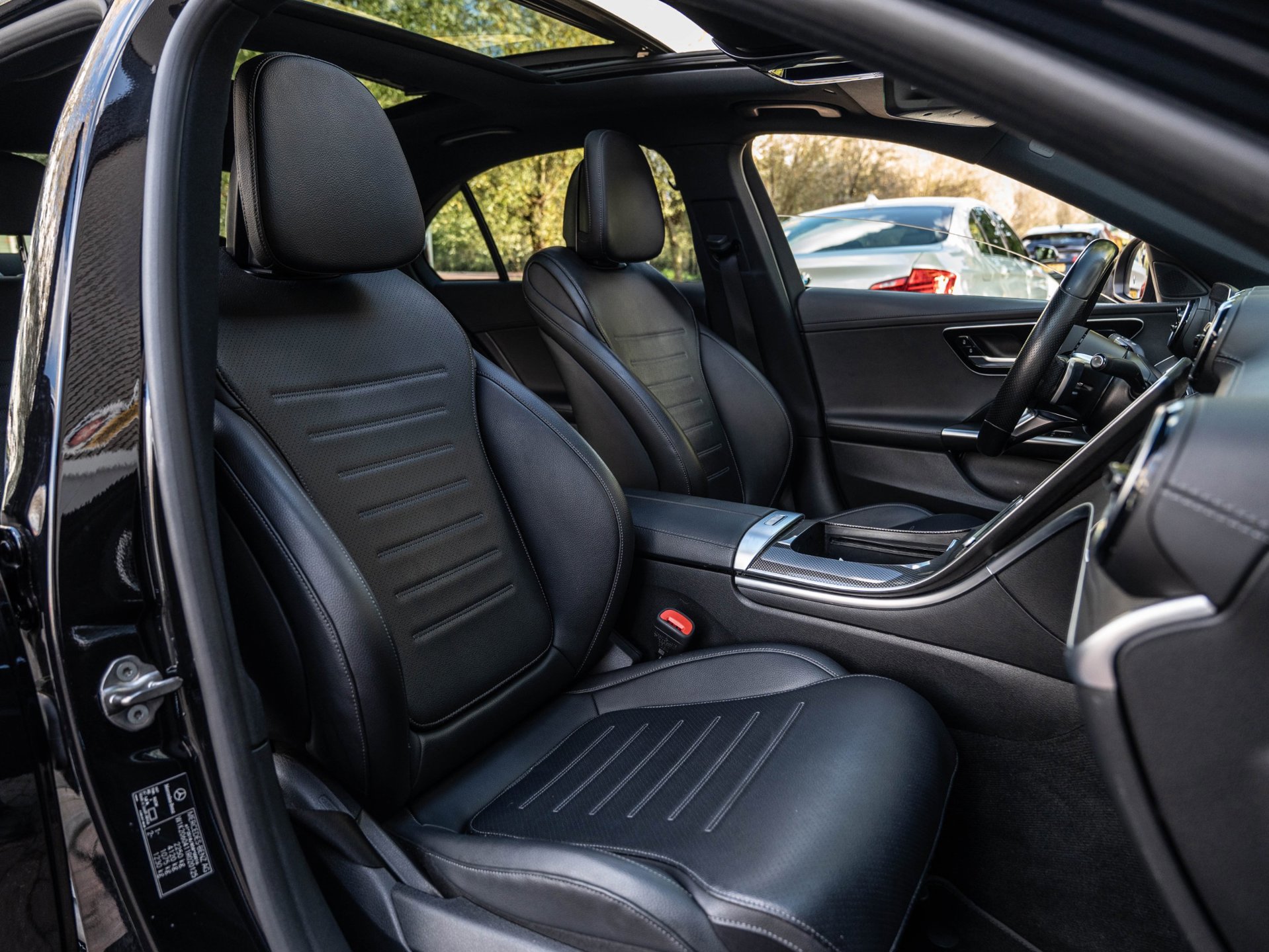 Mercedes-Benz C-klasse 180 AMG (2022), foto 23