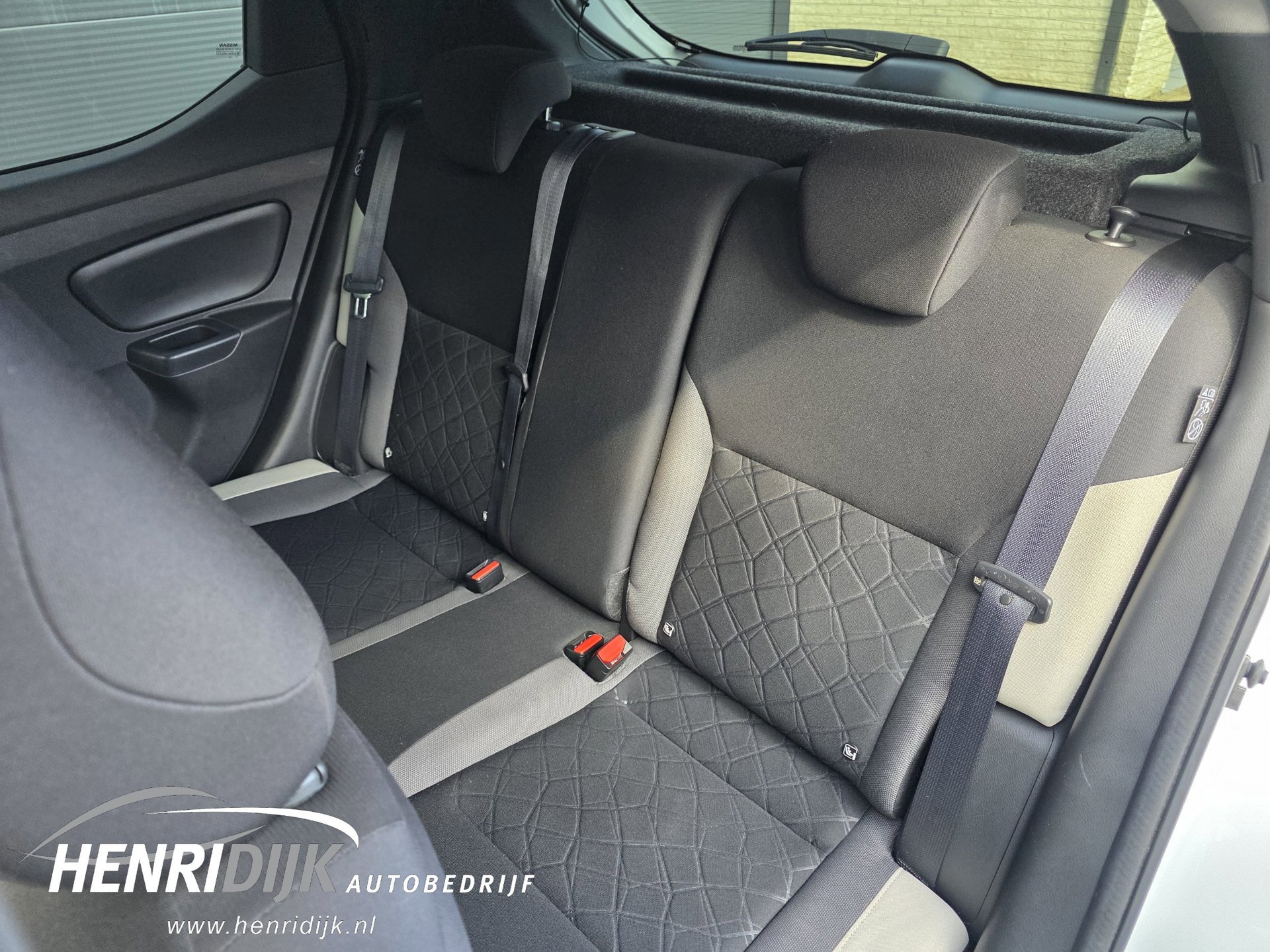 Nissan Micra 0.9 IG-T N-Connecta (2018), foto 12