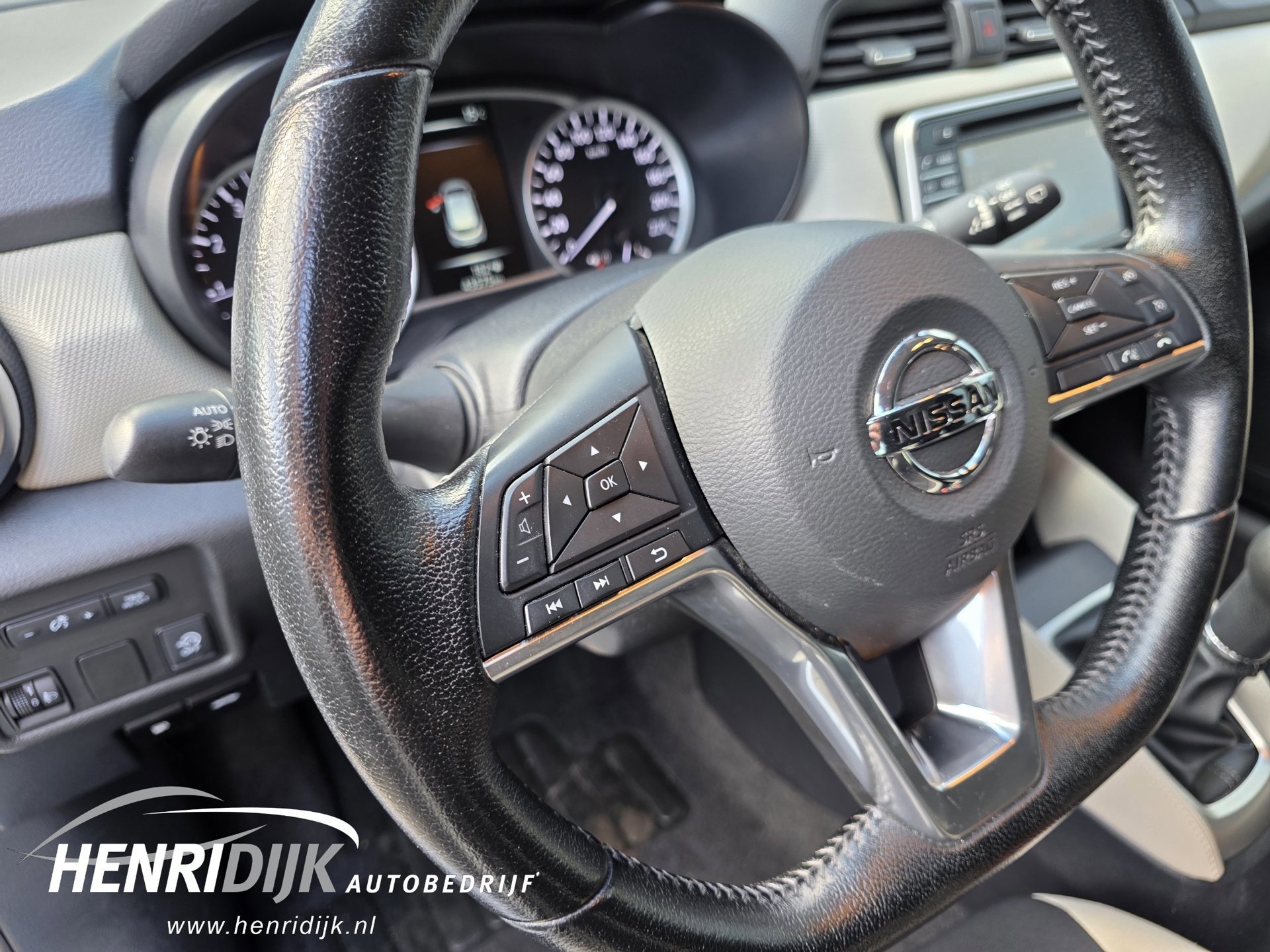 Nissan Micra 0.9 IG-T N-Connecta (2018), foto 17