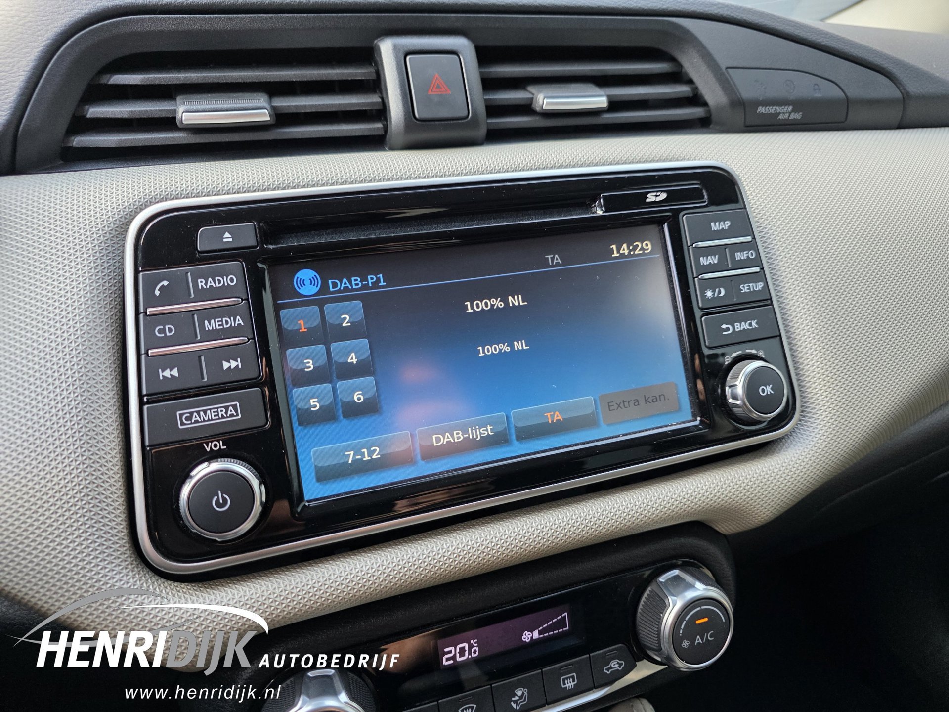 Nissan Micra 0.9 IG-T N-Connecta (2018), foto 24