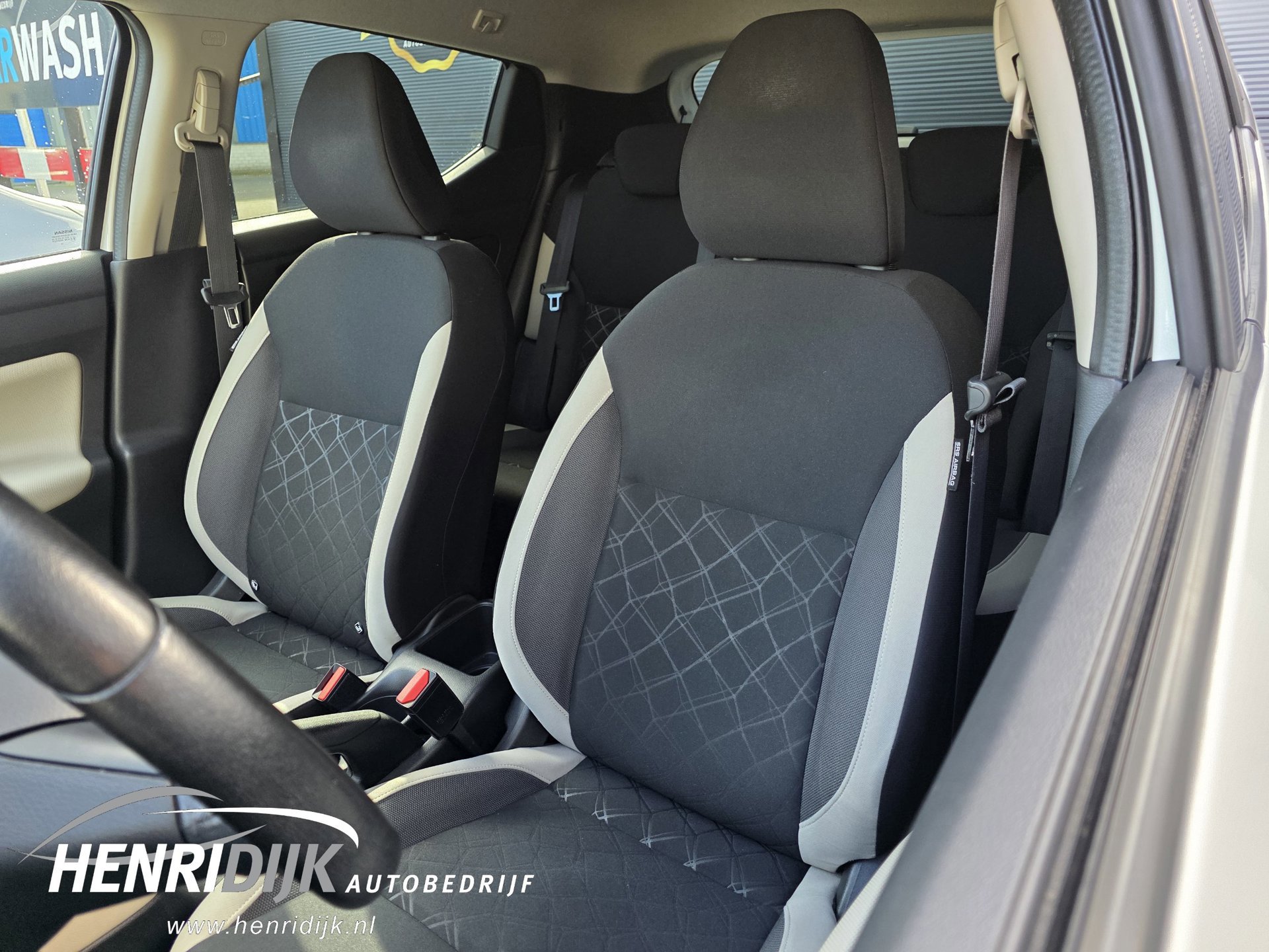 Nissan Micra 0.9 IG-T N-Connecta (2018), foto 6