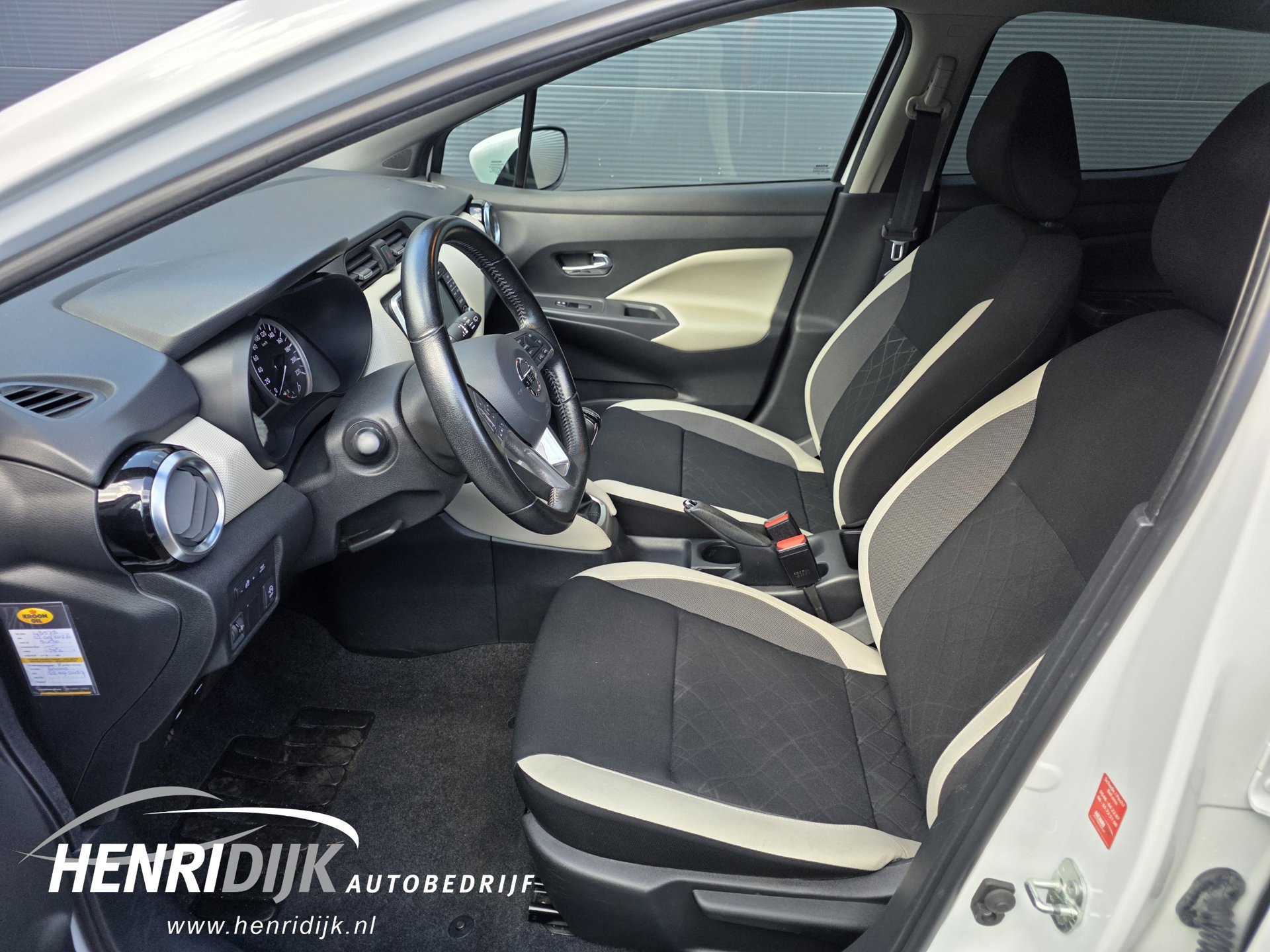 Nissan Micra 0.9 IG-T N-Connecta (2018), foto 9