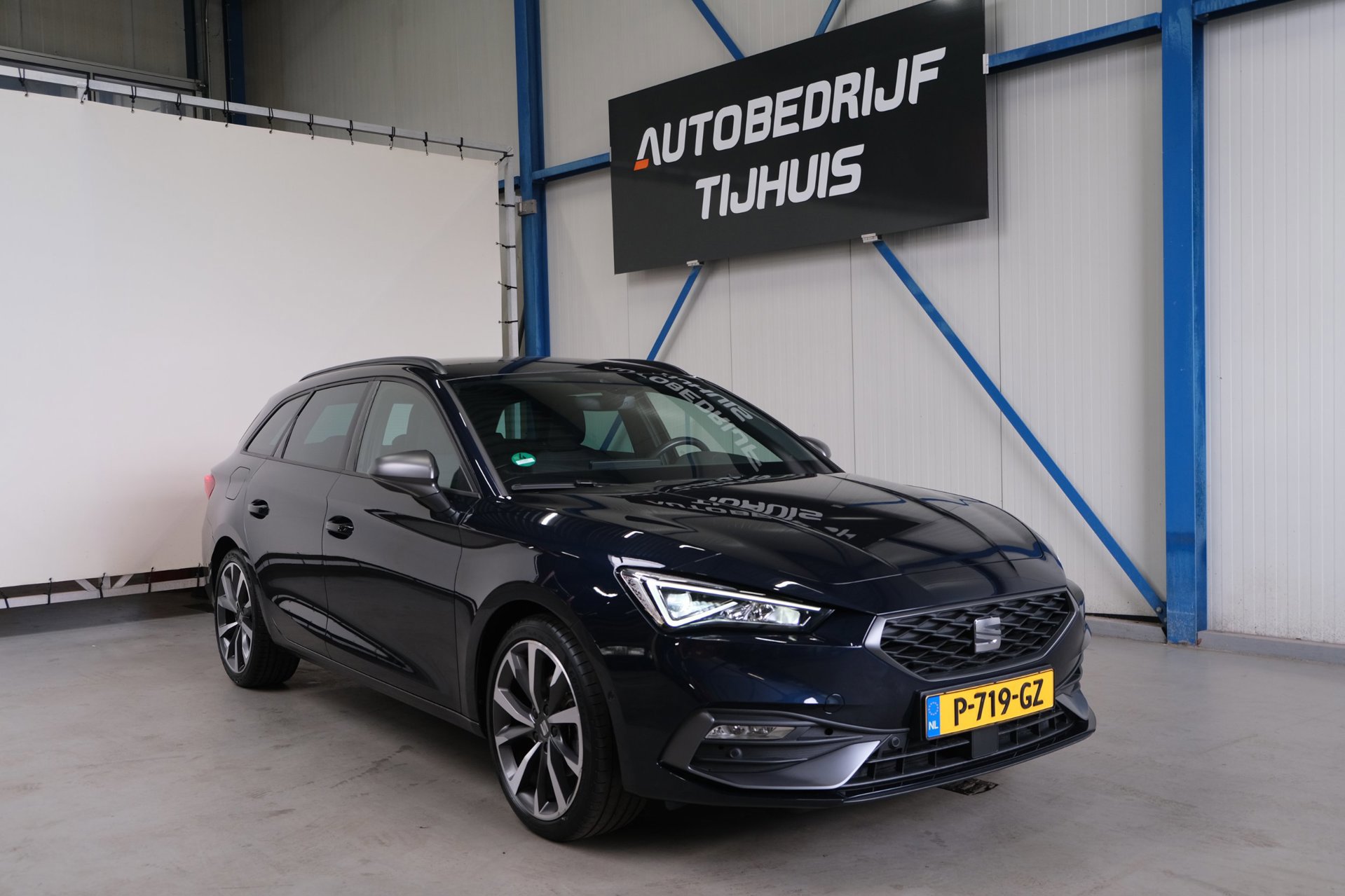 Seat Leon Sportstourer 1.5 eTSI FR Business Intense (2022), foto 1