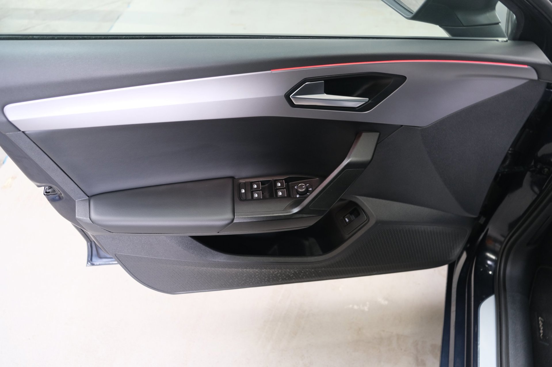 Seat Leon Sportstourer 1.5 eTSI FR Business Intense (2022), foto 12
