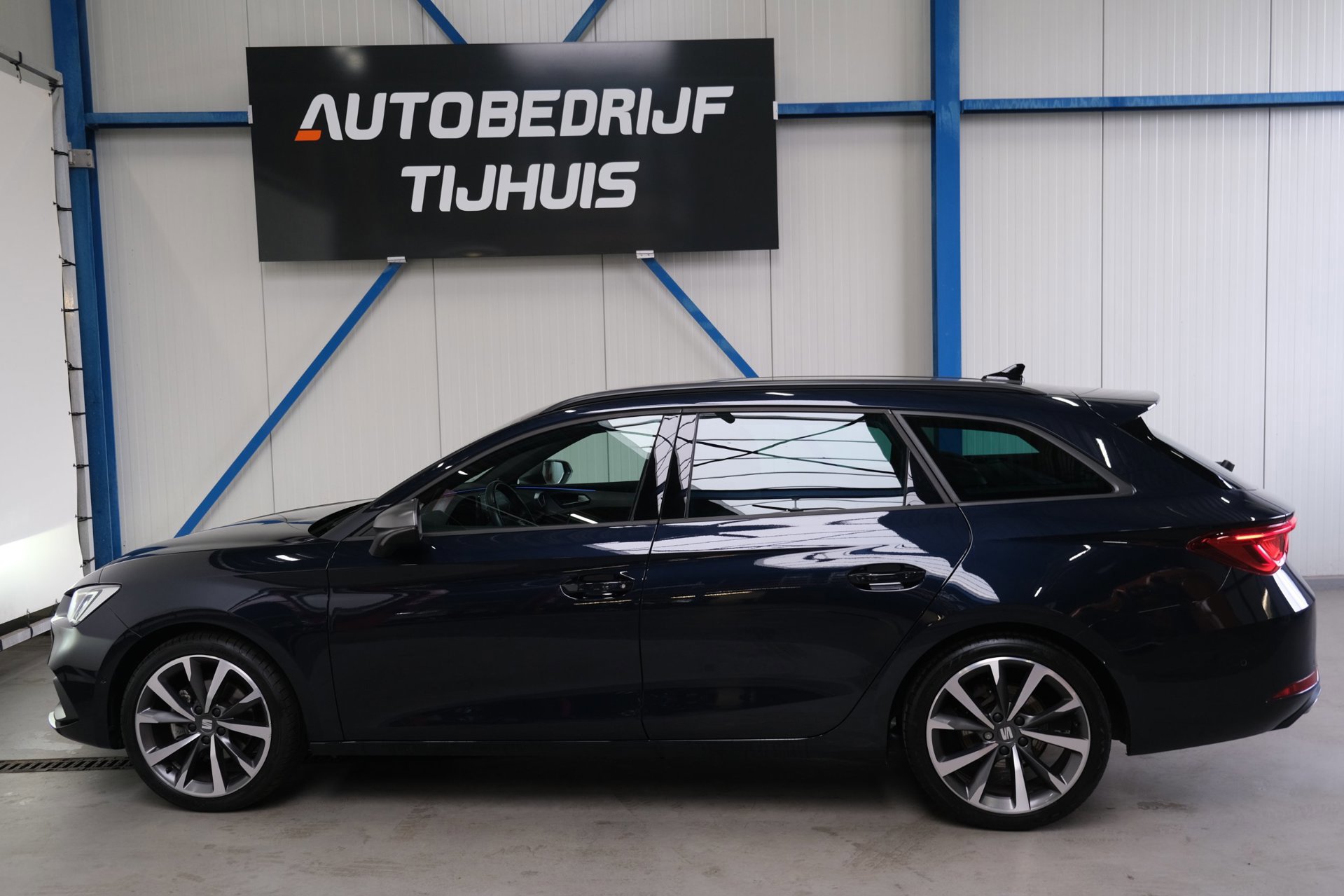 Seat Leon Sportstourer 1.5 eTSI FR Business Intense (2022), foto 5