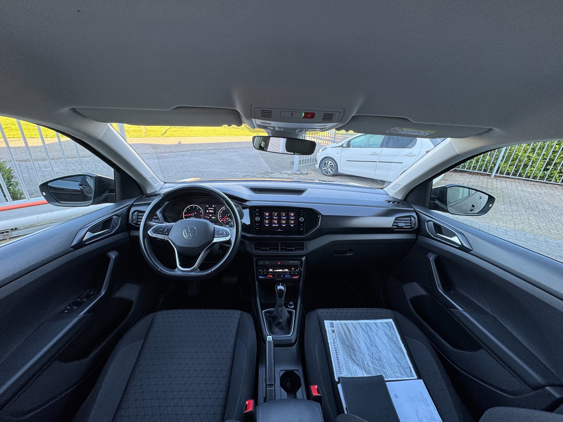 Volkswagen T-Cross 1.0 TSI Life CAMERA (2022), foto 2