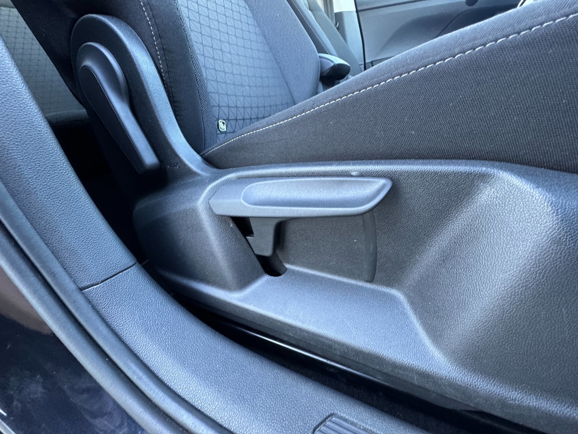 Volkswagen T-Cross 1.0 TSI Life CAMERA (2022), foto 33