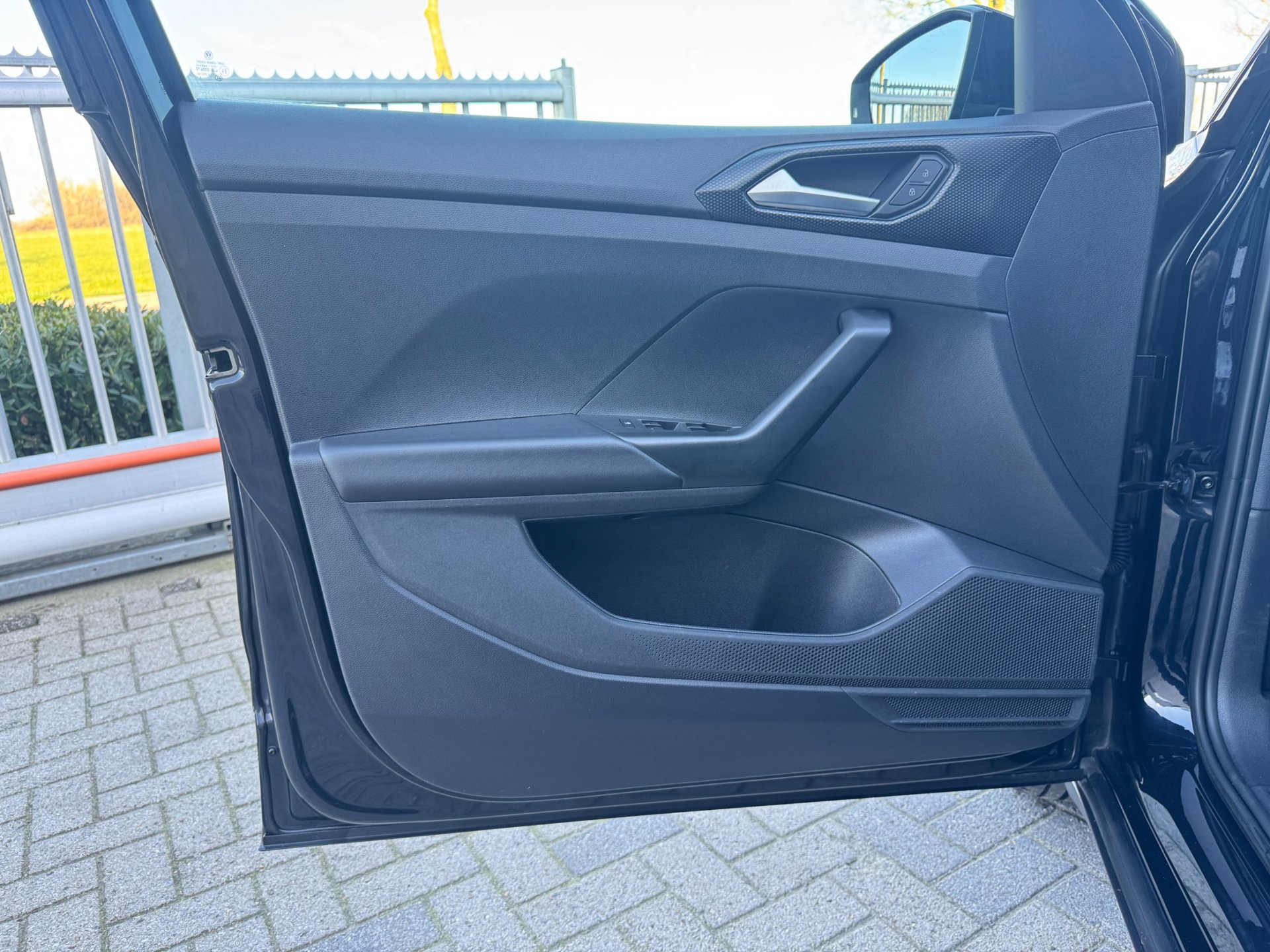 Volkswagen T-Cross 1.0 TSI Life CAMERA (2022), foto 10