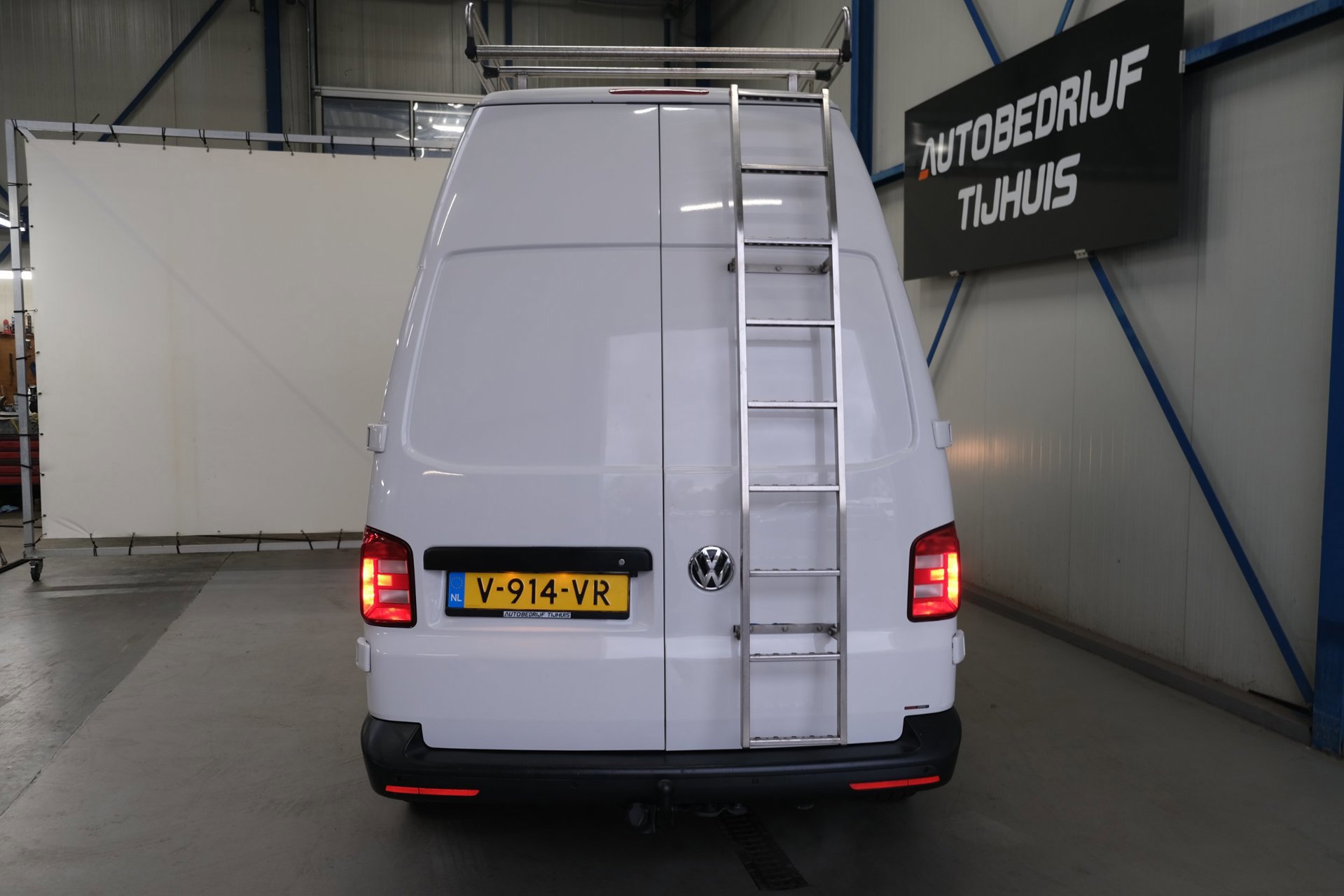 Volkswagen Transporter 2.0 TSI 150PK L2H2 Highline (2019), foto 11