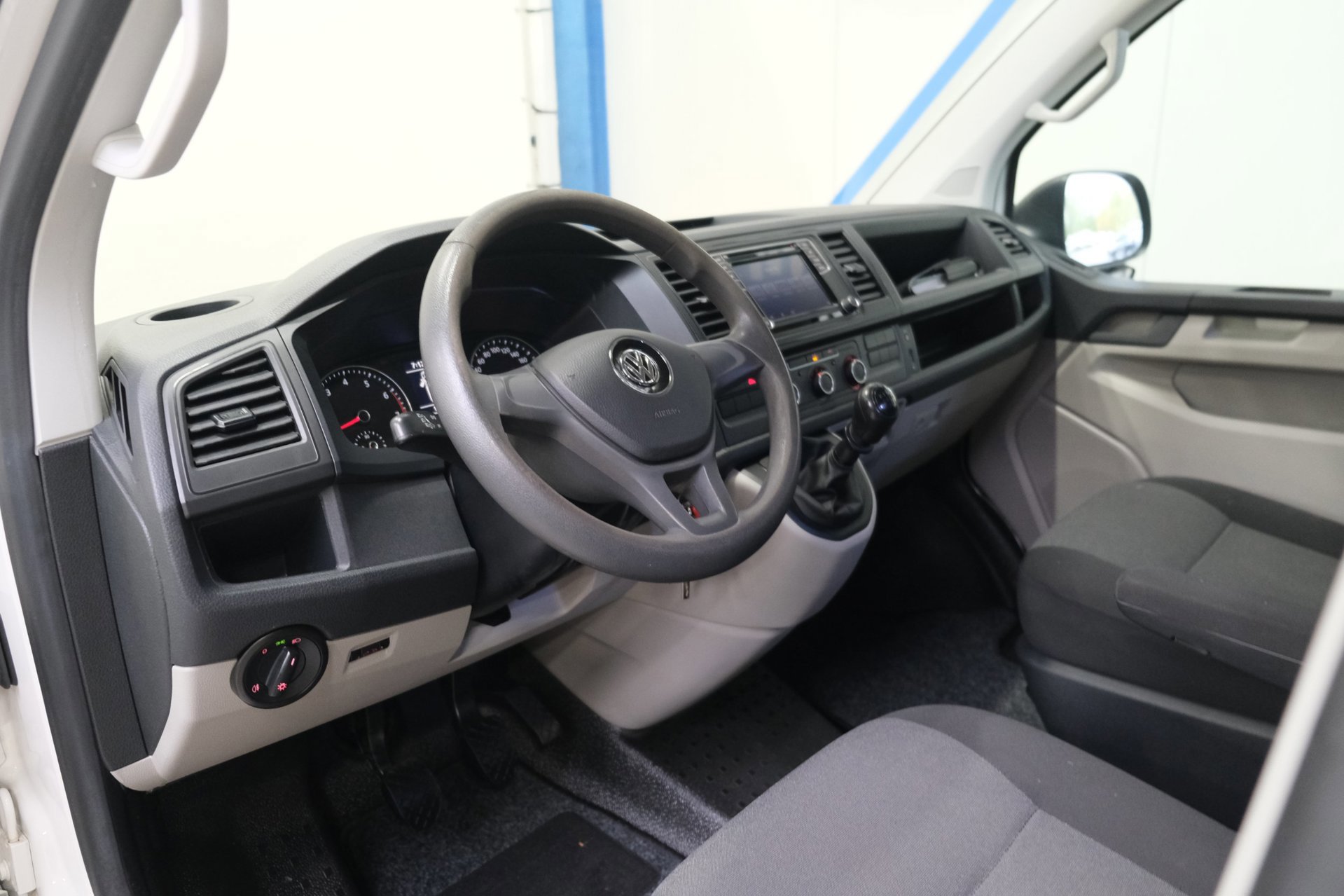 Volkswagen Transporter 2.0 TSI 150PK L2H2 Highline (2019), foto 18