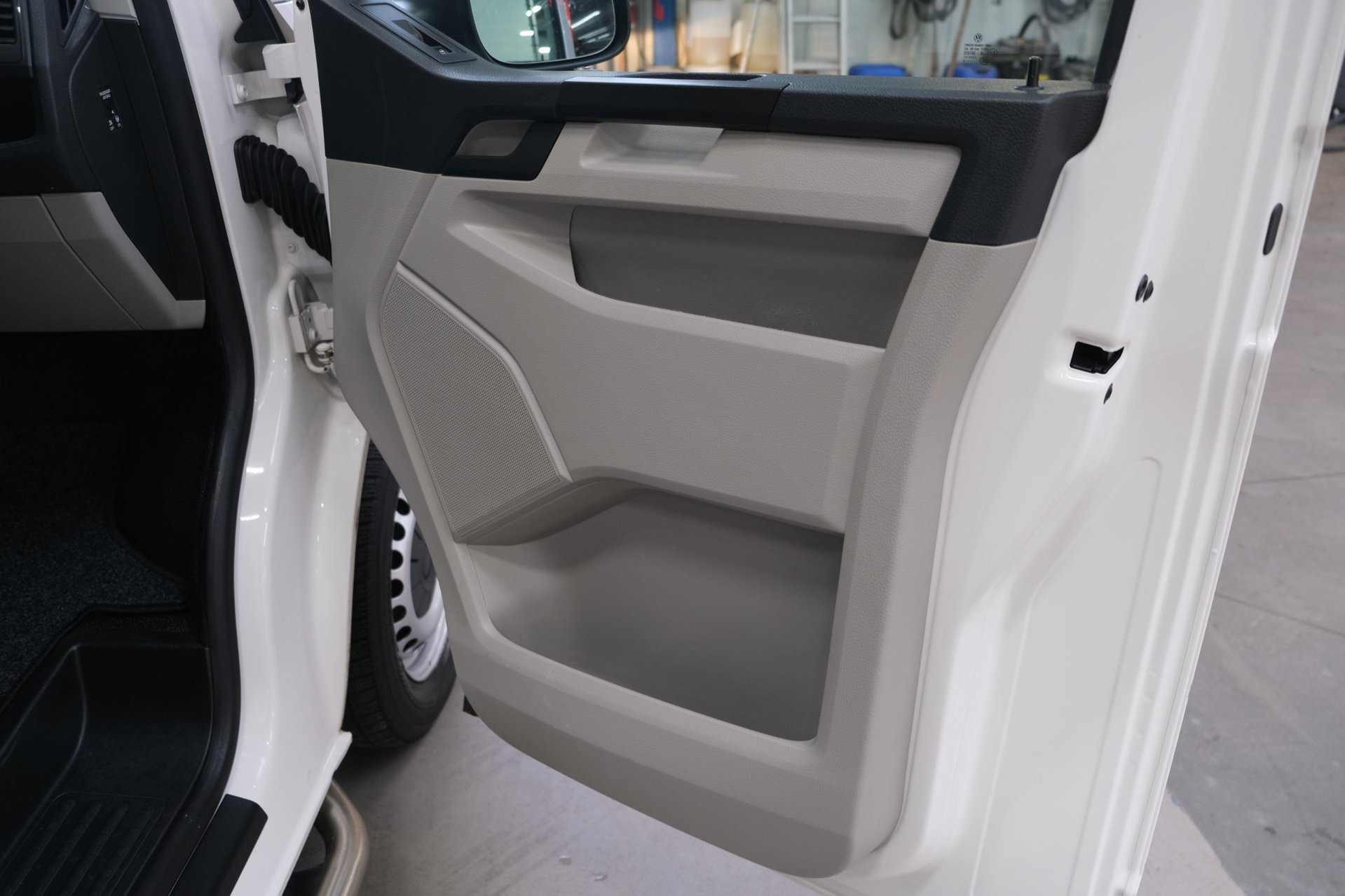 Volkswagen Transporter 2.0 TSI 150PK L2H2 Highline (2019), foto 6