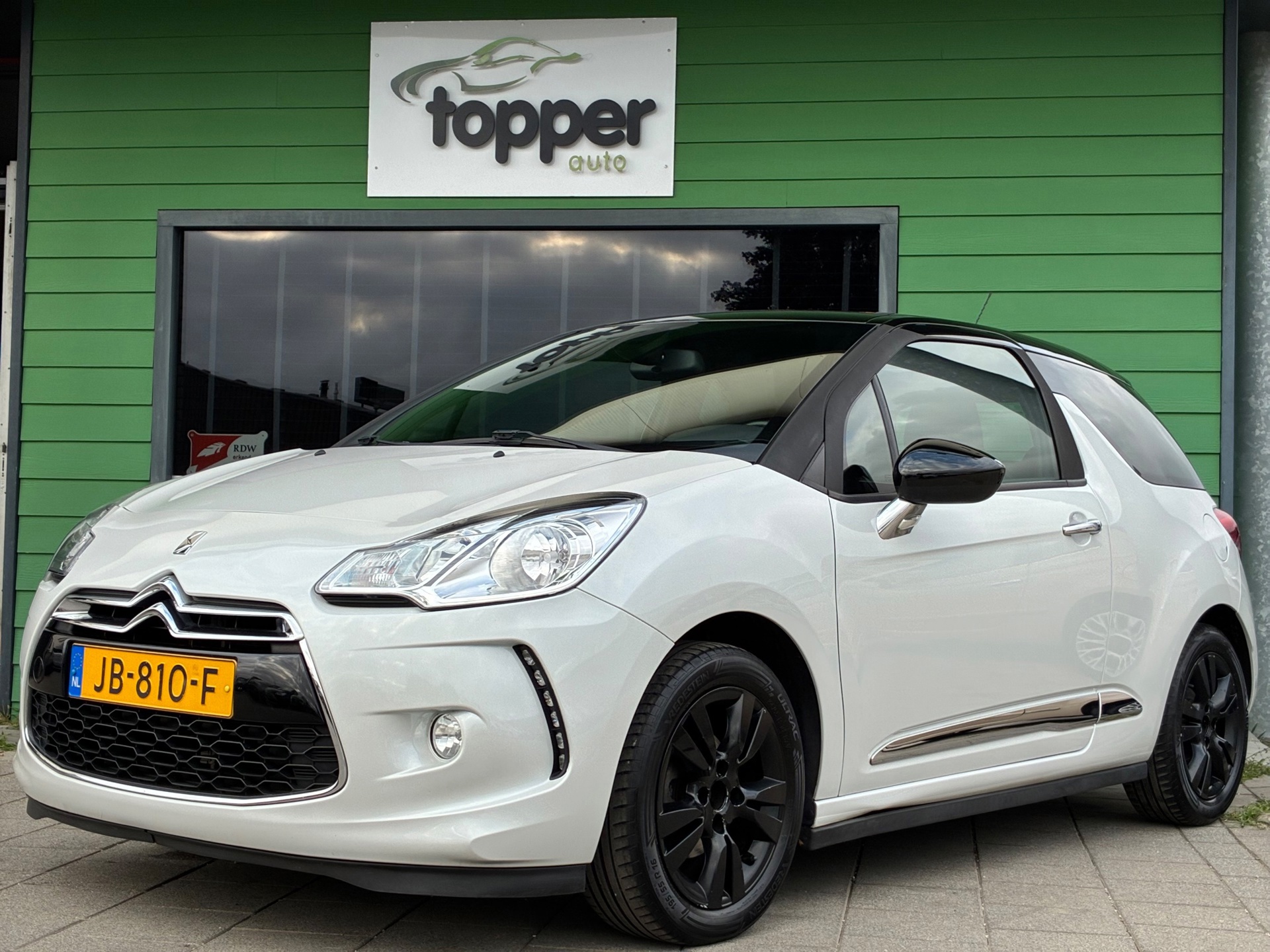 DS 3 1.2 PureTech So Chic (2016), foto 6
