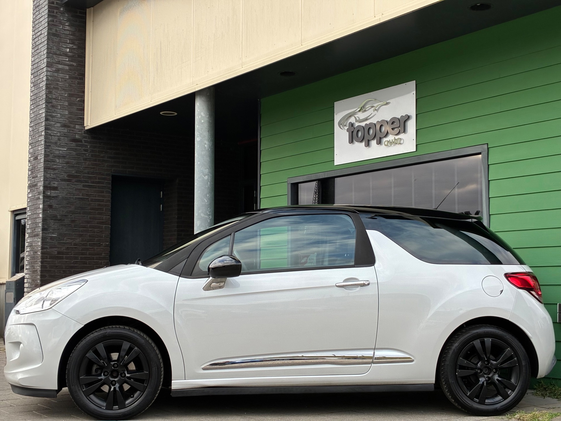 DS 3 1.2 PureTech So Chic (2016), foto 7