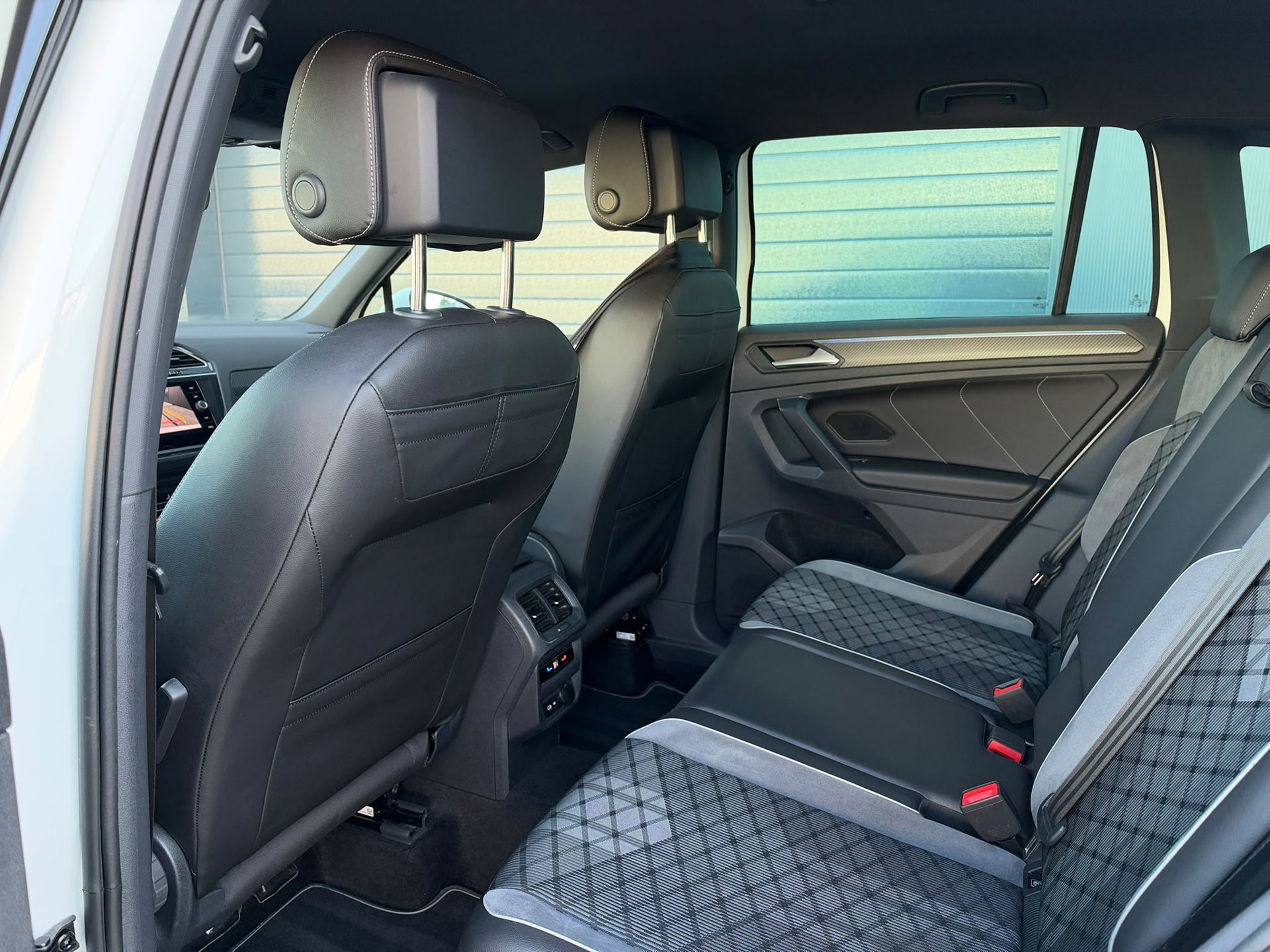 Volkswagen Tiguan 1.4 TSI eHybrid 3x R-LINE (2022), foto 20