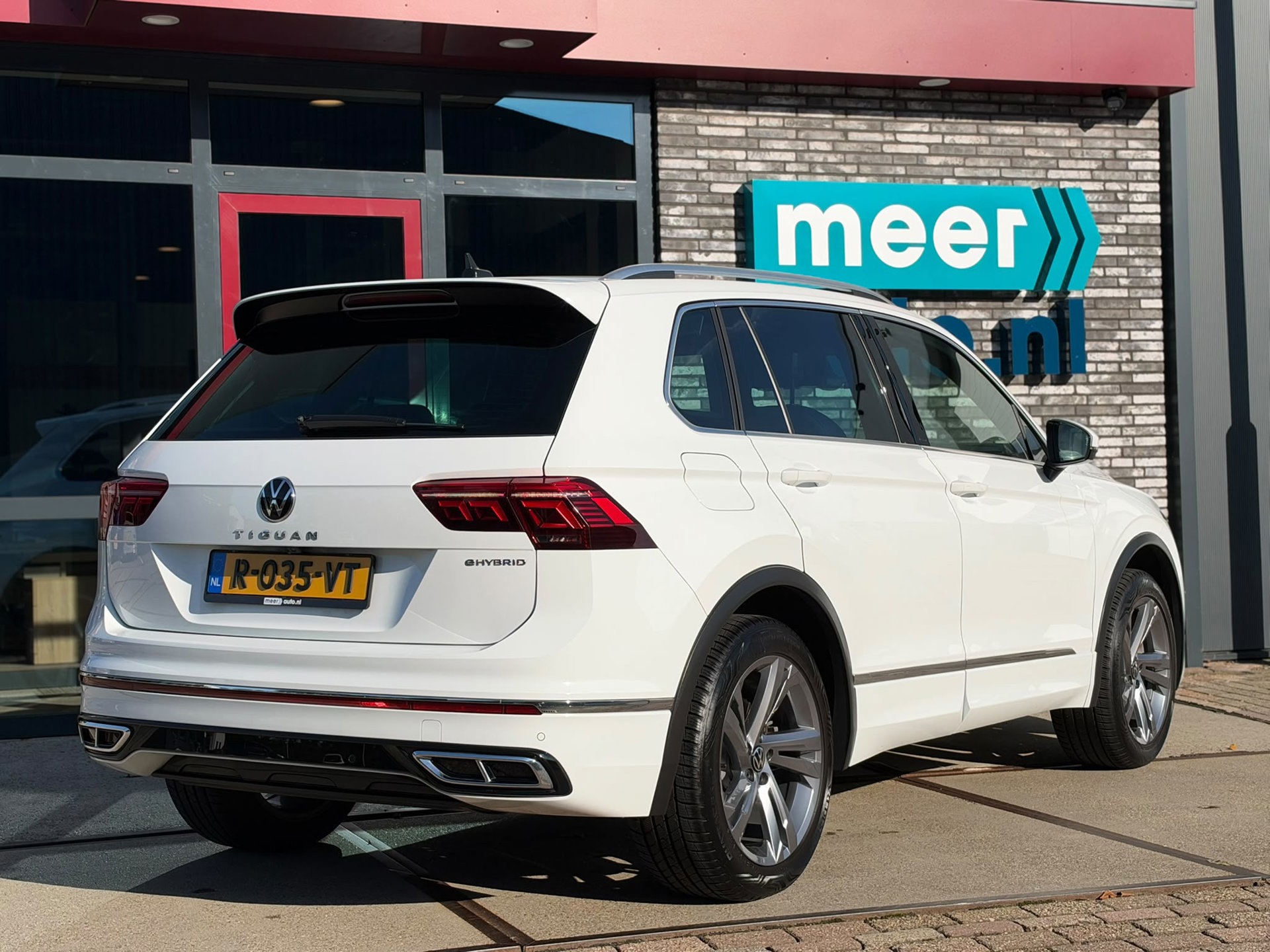 Volkswagen Tiguan 1.4 TSI eHybrid 3x R-LINE (2022), foto 3