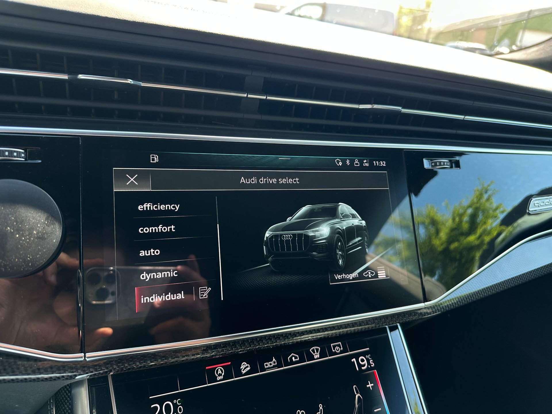 Audi SQ8 4.0 TDI quattro (2020), foto 29