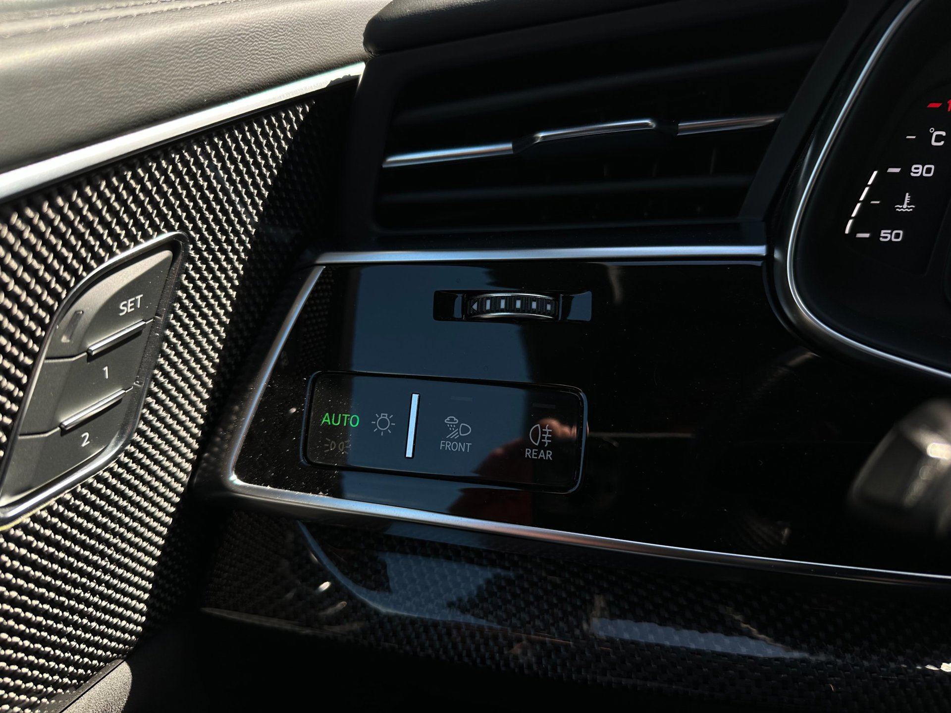 Audi SQ8 4.0 TDI quattro (2020), foto 33