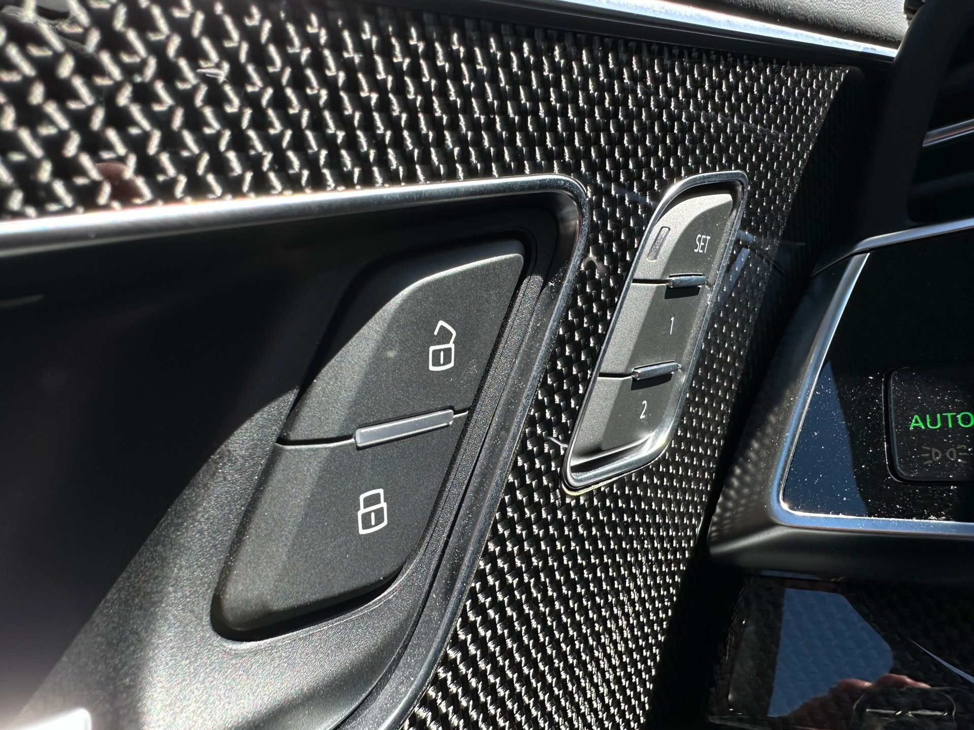 Audi SQ8 4.0 TDI quattro (2020), foto 34
