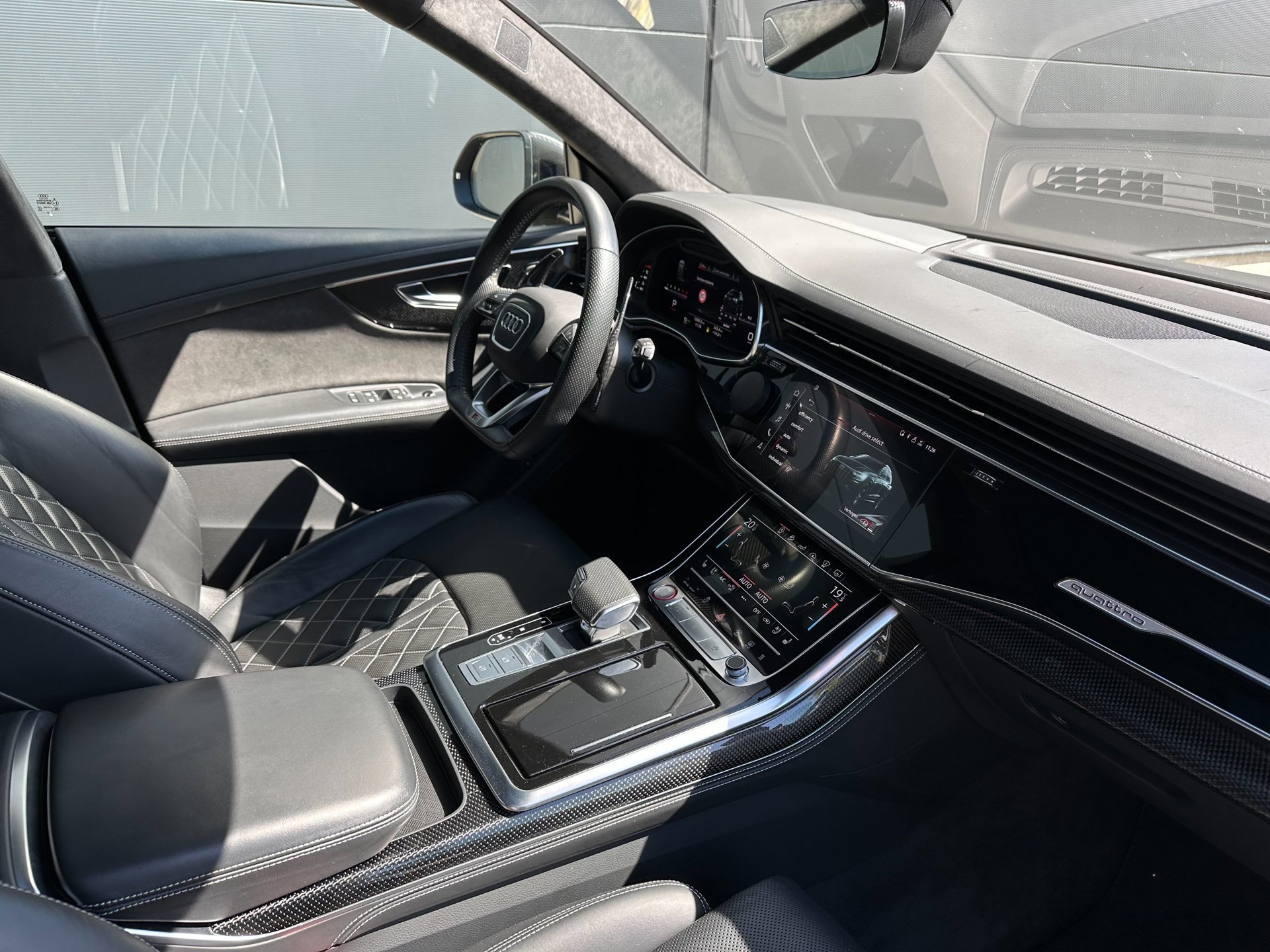 Audi SQ8 4.0 TDI quattro (2020), foto 5