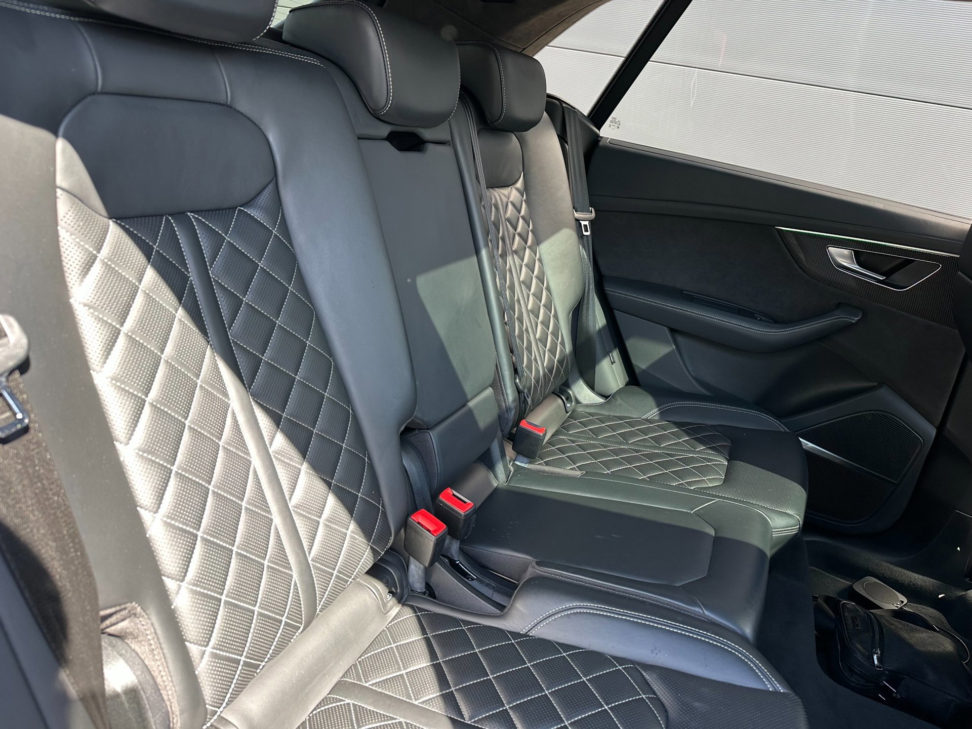 Audi SQ8 4.0 TDI quattro (2020), foto 41