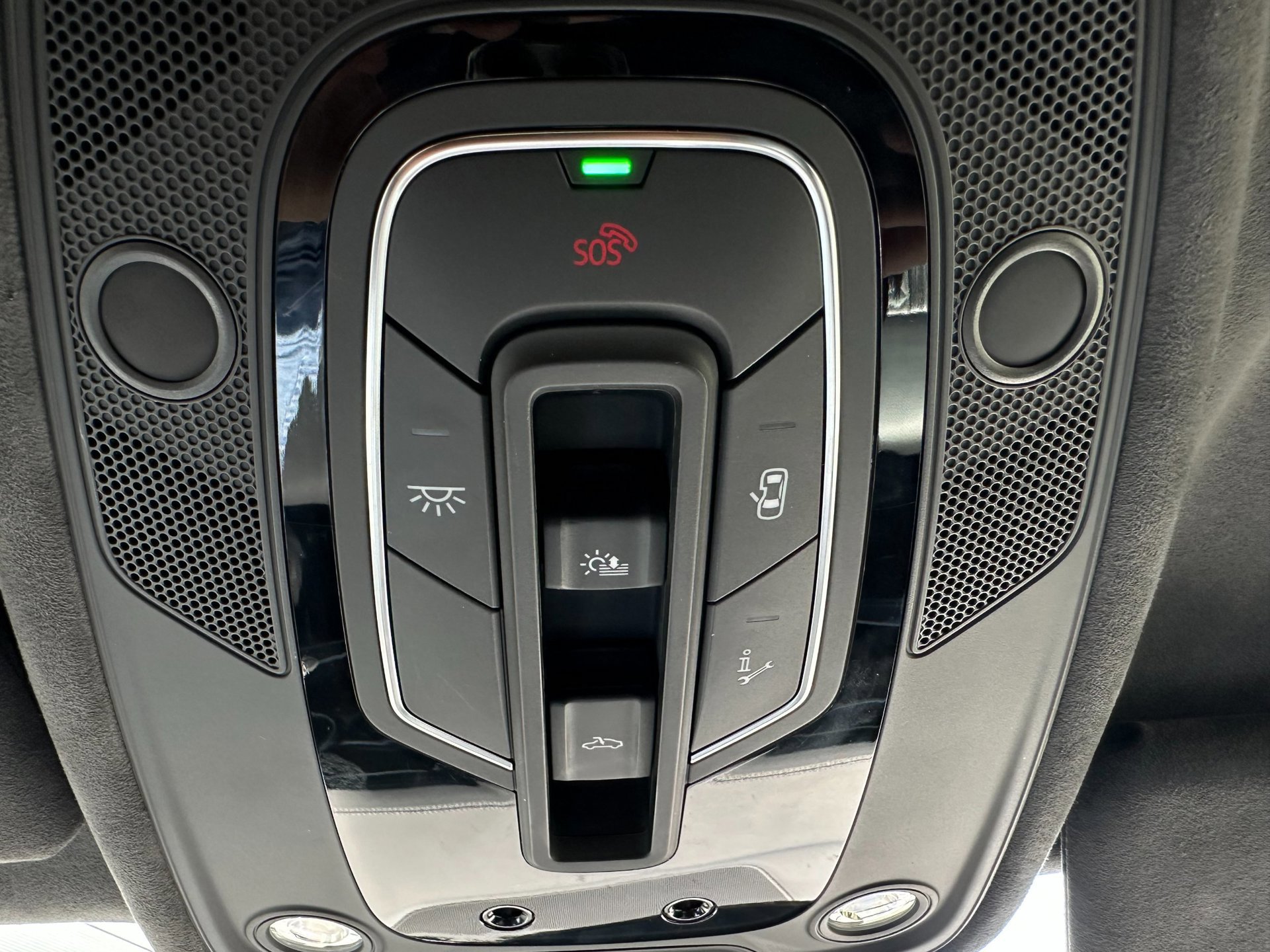 Audi SQ8 4.0 TDI quattro (2020), foto 42