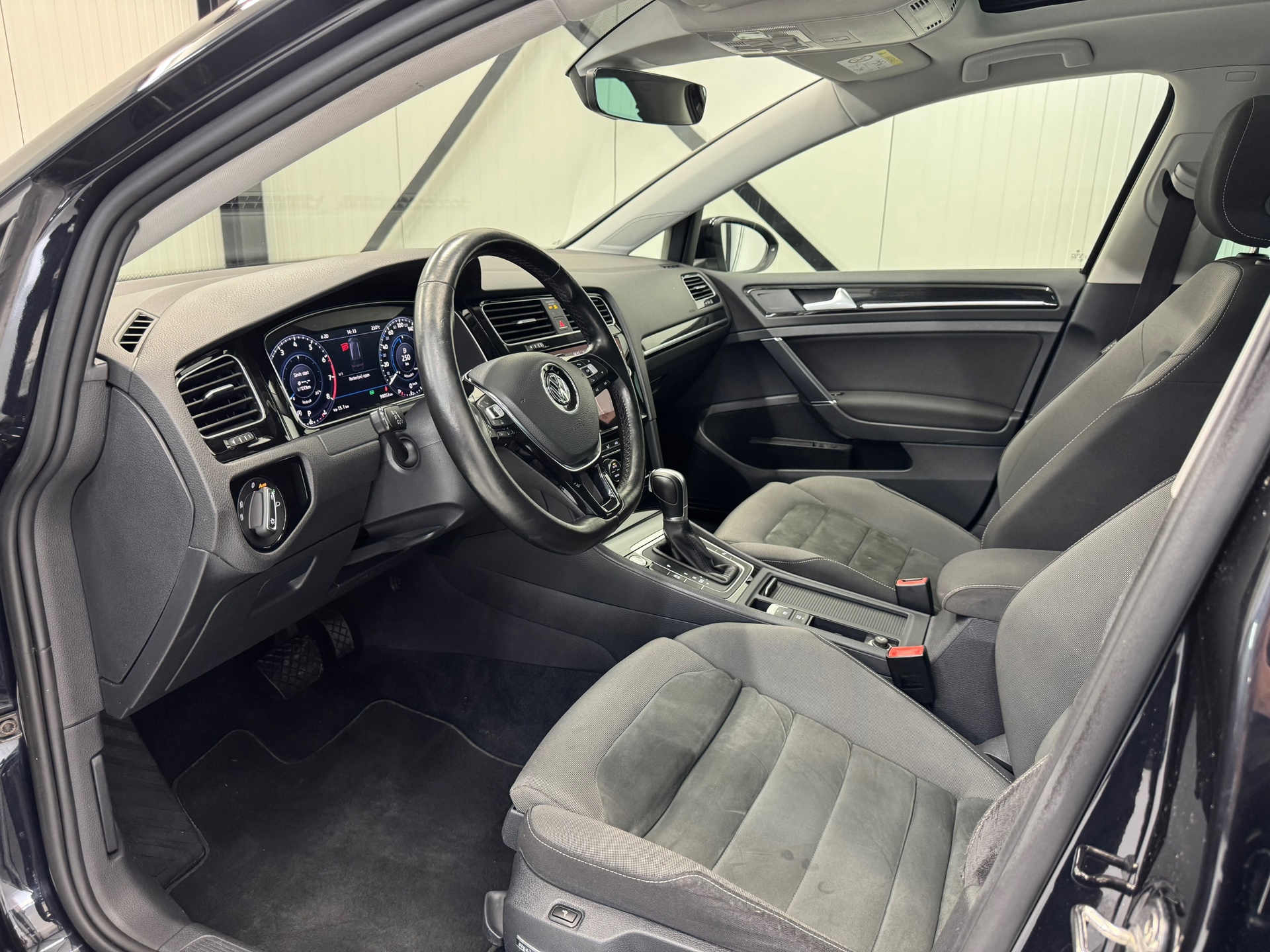 Volkswagen Golf Variant 1.4 TSI Highline (2017), foto 3