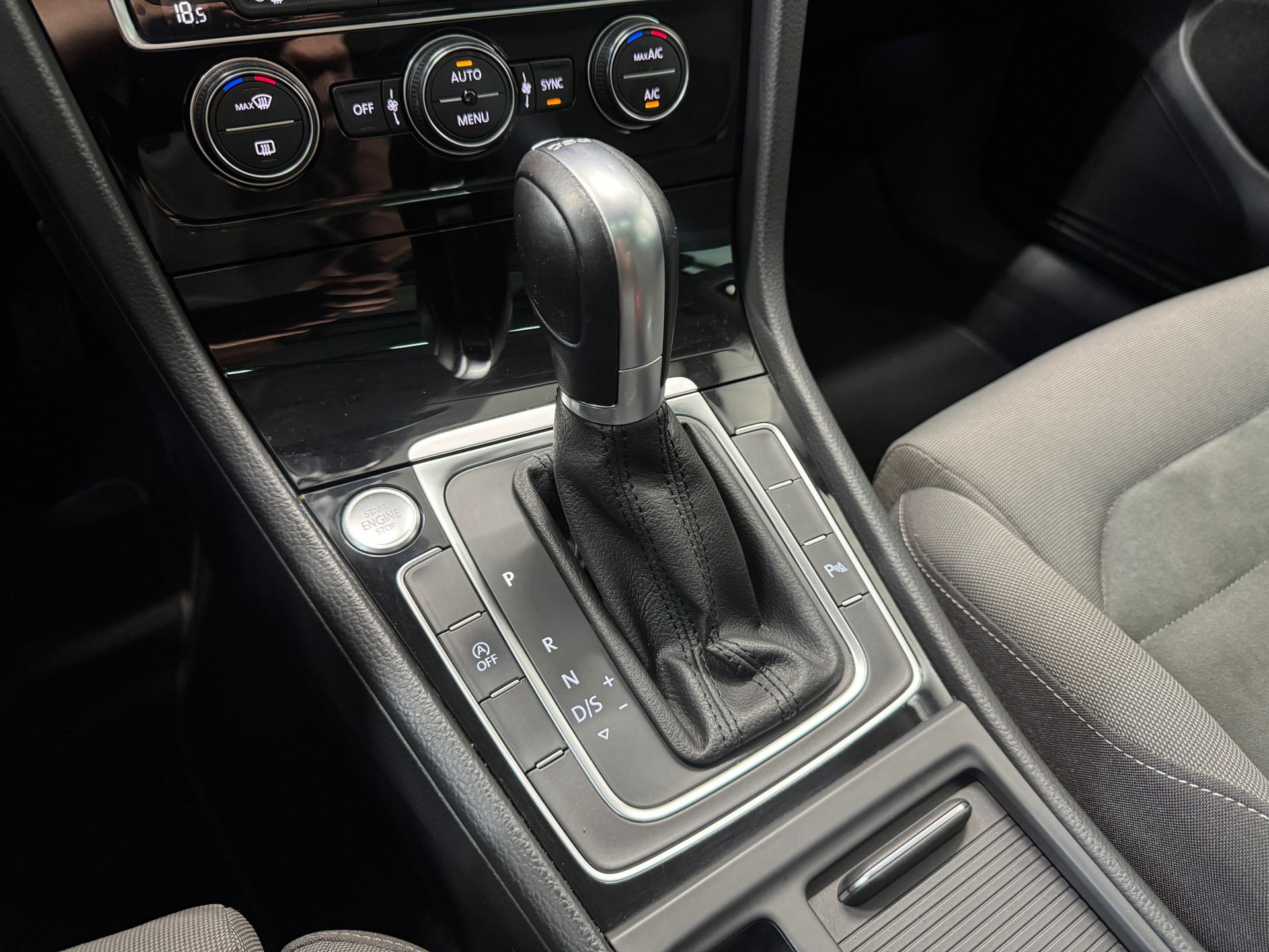 Volkswagen Golf Variant 1.4 TSI Highline (2017), foto 21