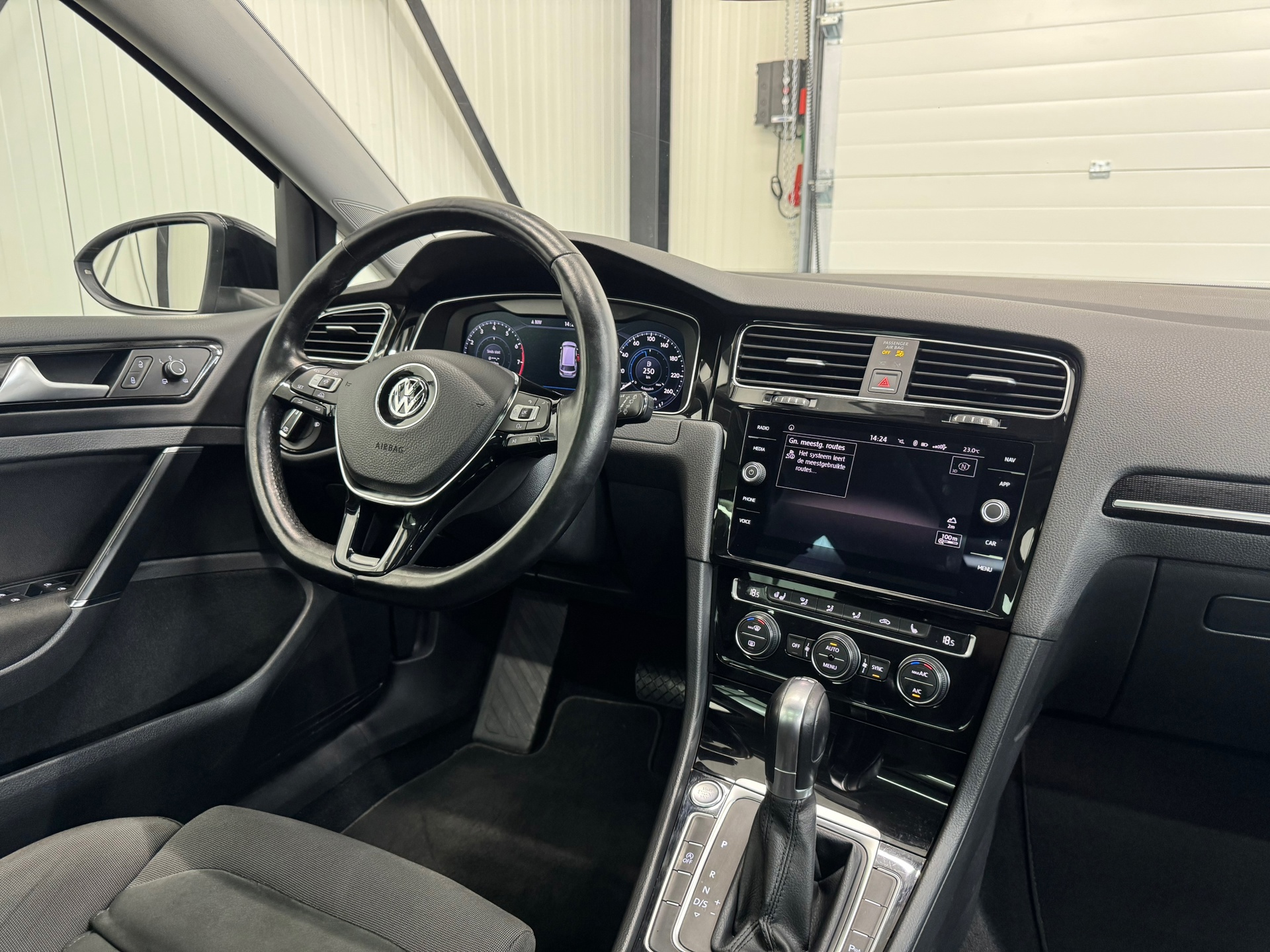 Volkswagen Golf Variant 1.4 TSI Highline (2017), foto 6