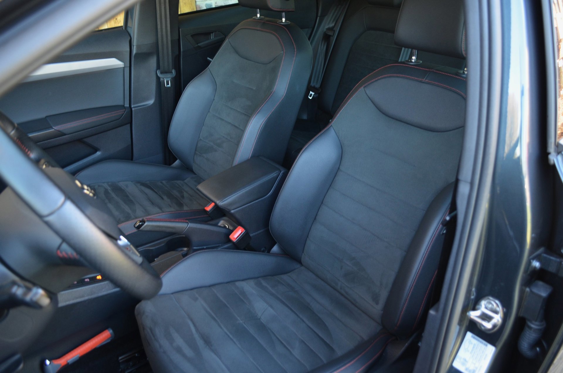 Seat Ibiza 1.0 TSI FR Business Intense (2021), foto 9