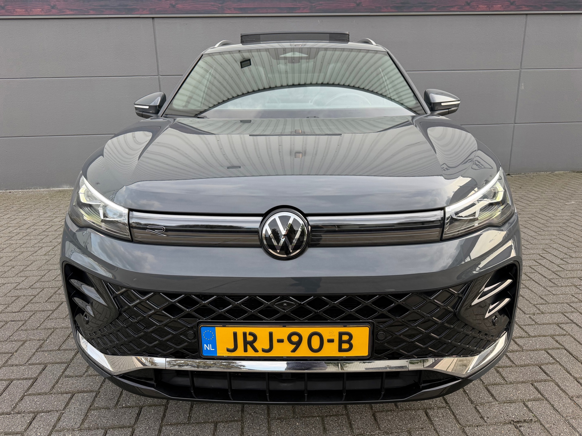 Volkswagen Tiguan 1.5 eTSI R-Line Business150PK (2025), foto 2