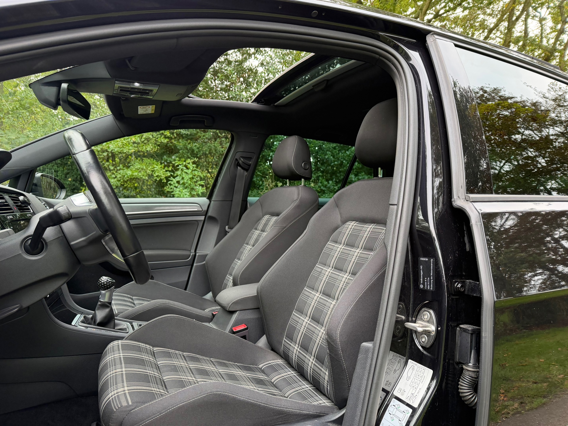 Volkswagen Golf 2.0 TDI GTD (2018), foto 12