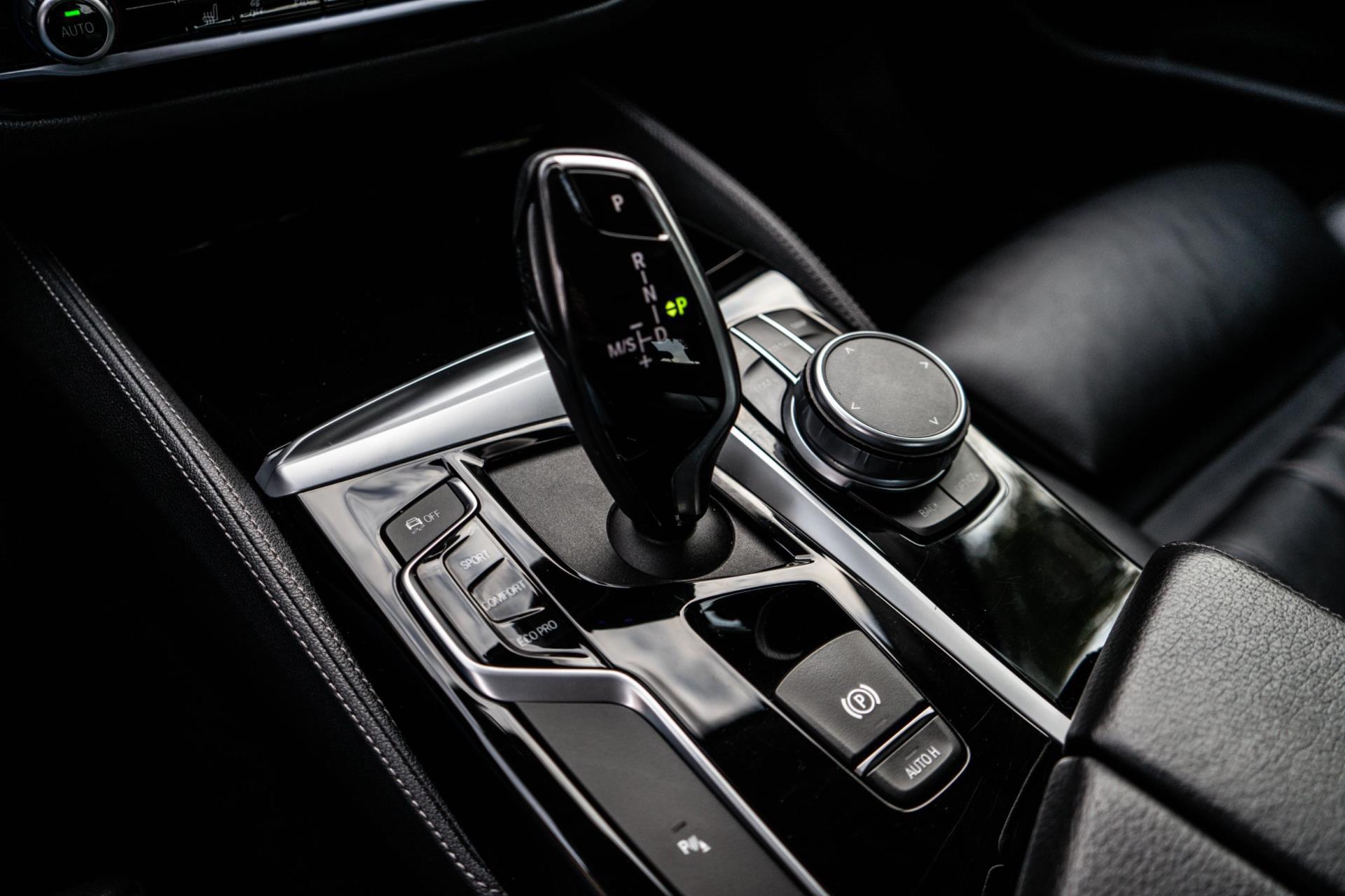 BMW 5-Serie 520i High Executive Edition NL AUTO (2019), foto 18