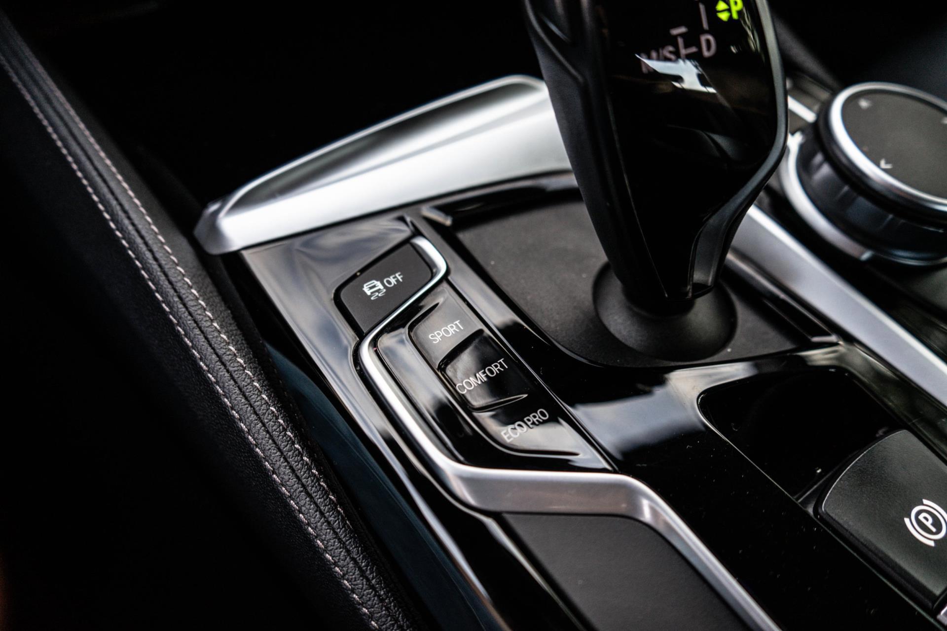 BMW 5-Serie 520i High Executive Edition NL AUTO (2019), foto 19