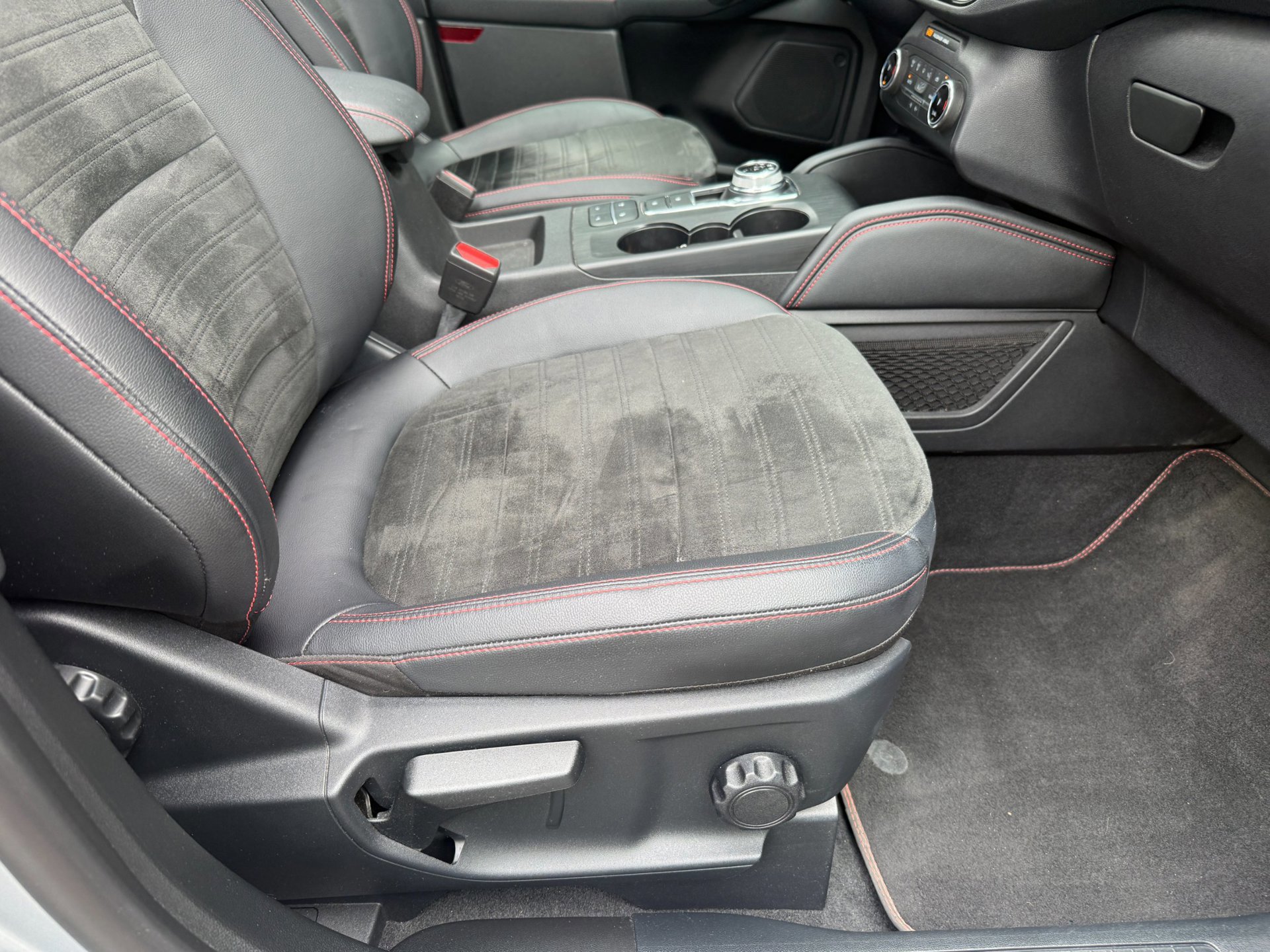 Ford Kuga 2.5 225pk PHEV ST-Line X (2023), foto 26