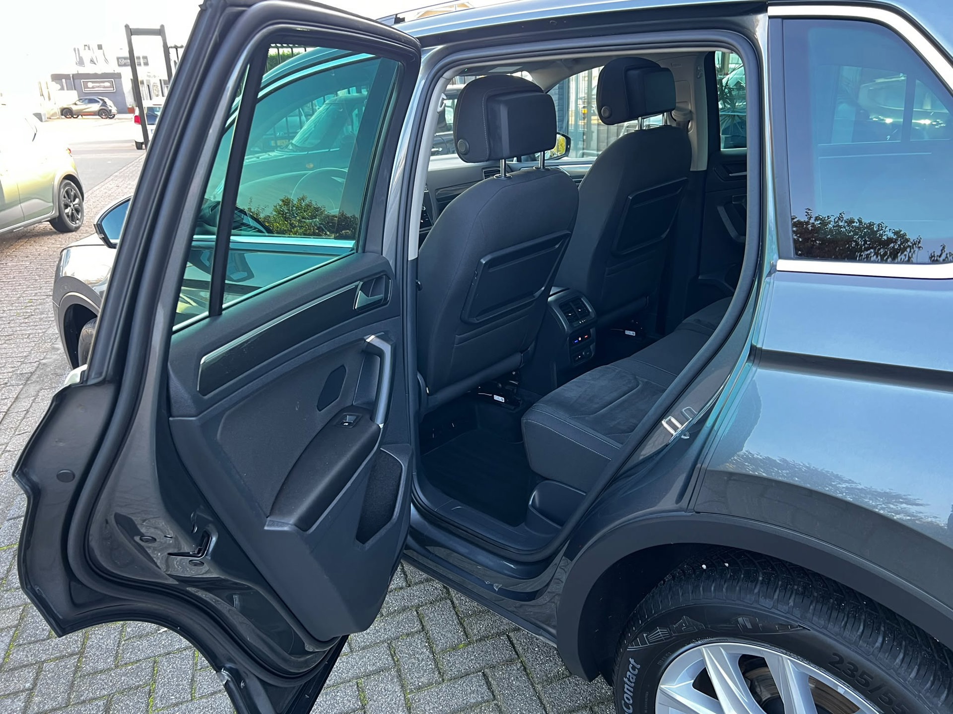 Volkswagen Tiguan 2.0 TSI 4Motion Highline (2017), foto 6